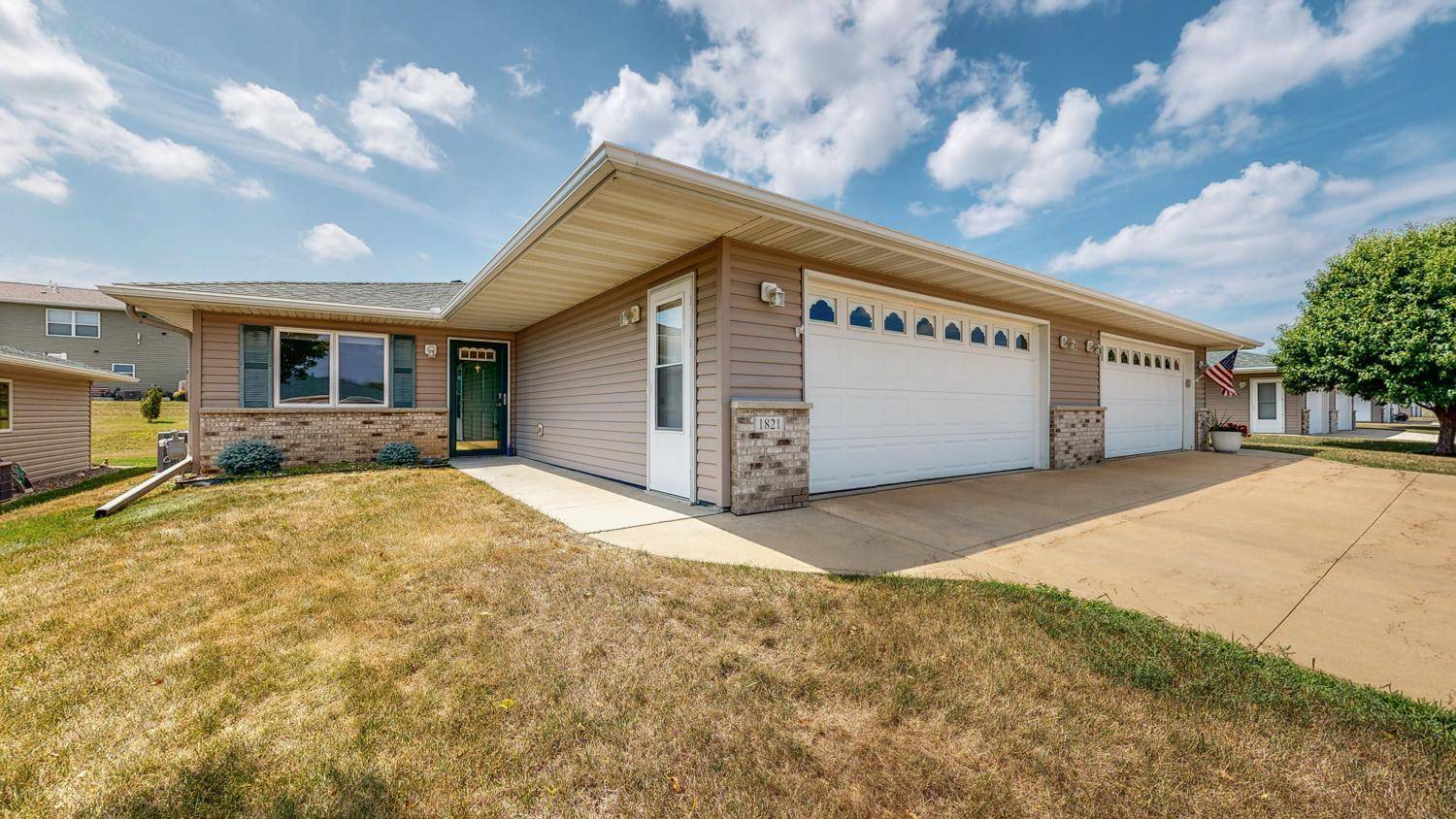 Stewartville, MN 55976,1821 Clubhouse DR NE