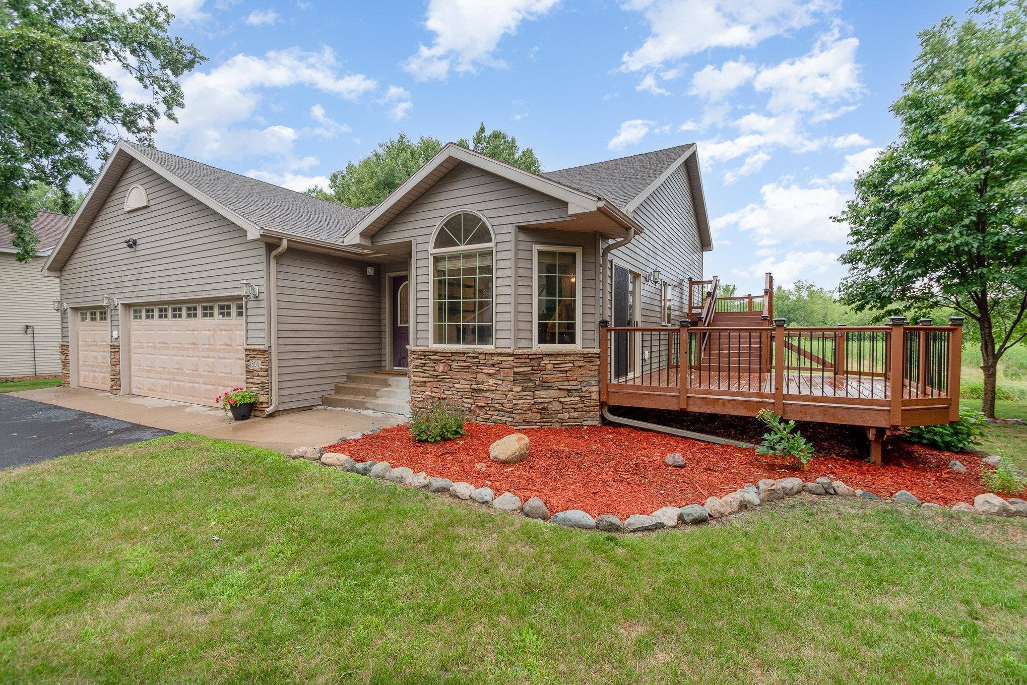 Saint Cloud, MN 56304,1809 Maple LN