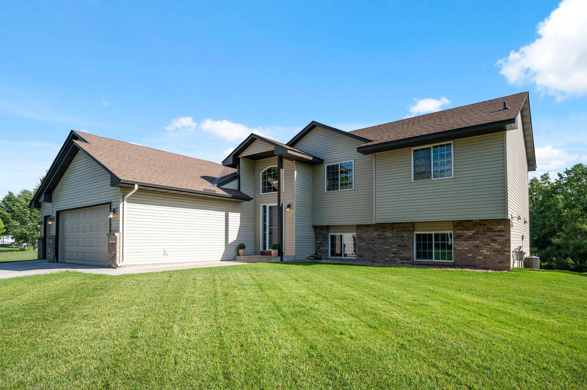 Lino Lakes, MN 55014,7950 Highland DR