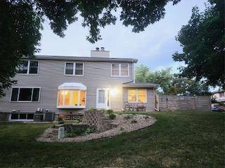 Oakdale, MN 55128,6734 Gretchen PL N