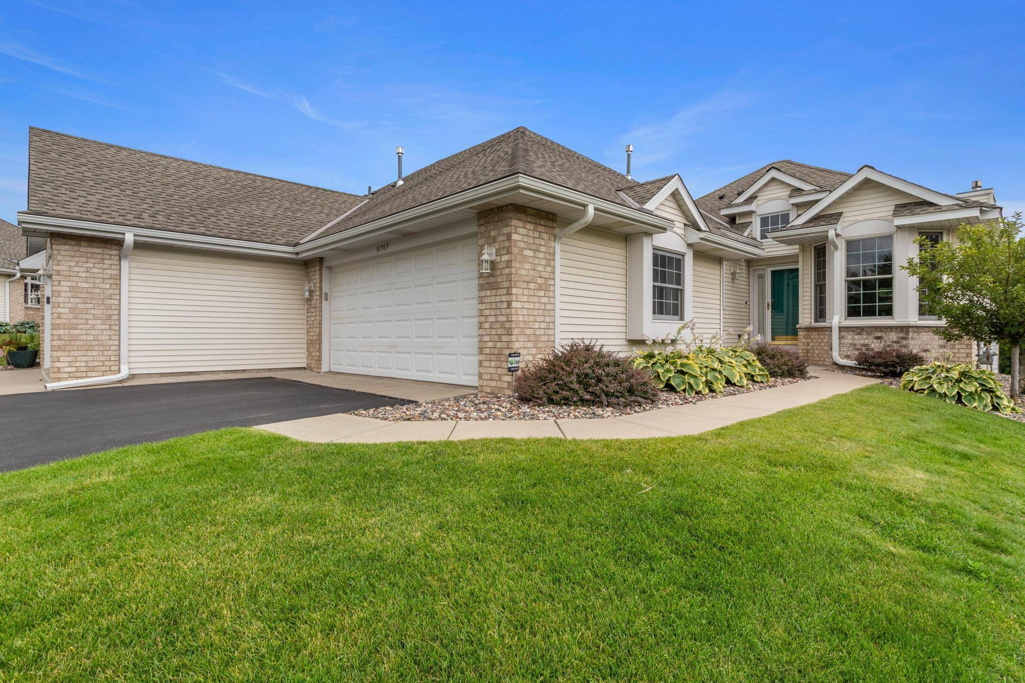 Lakeville, MN 55044,16365 Crystal Hills CIR