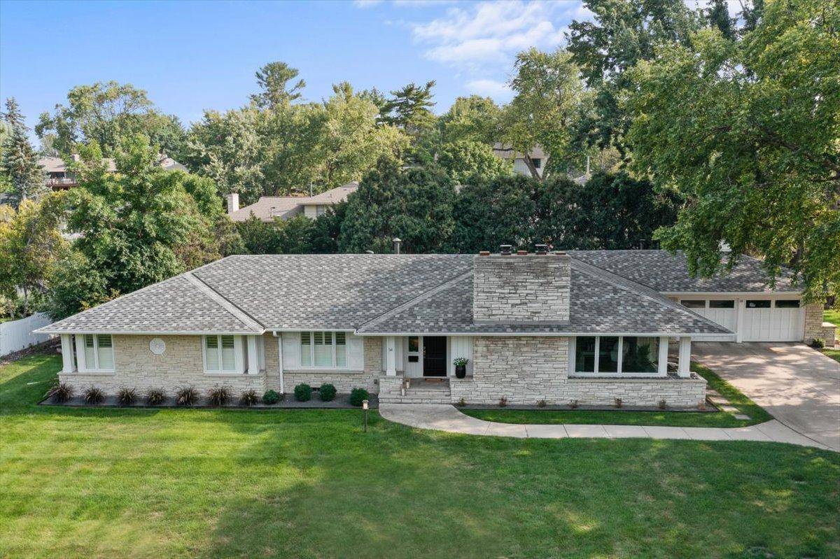 Edina, MN 55424,14 Woodland RD