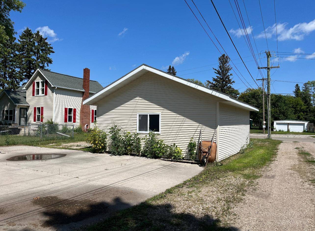 Crookston, MN 56716,721 Alexander ST