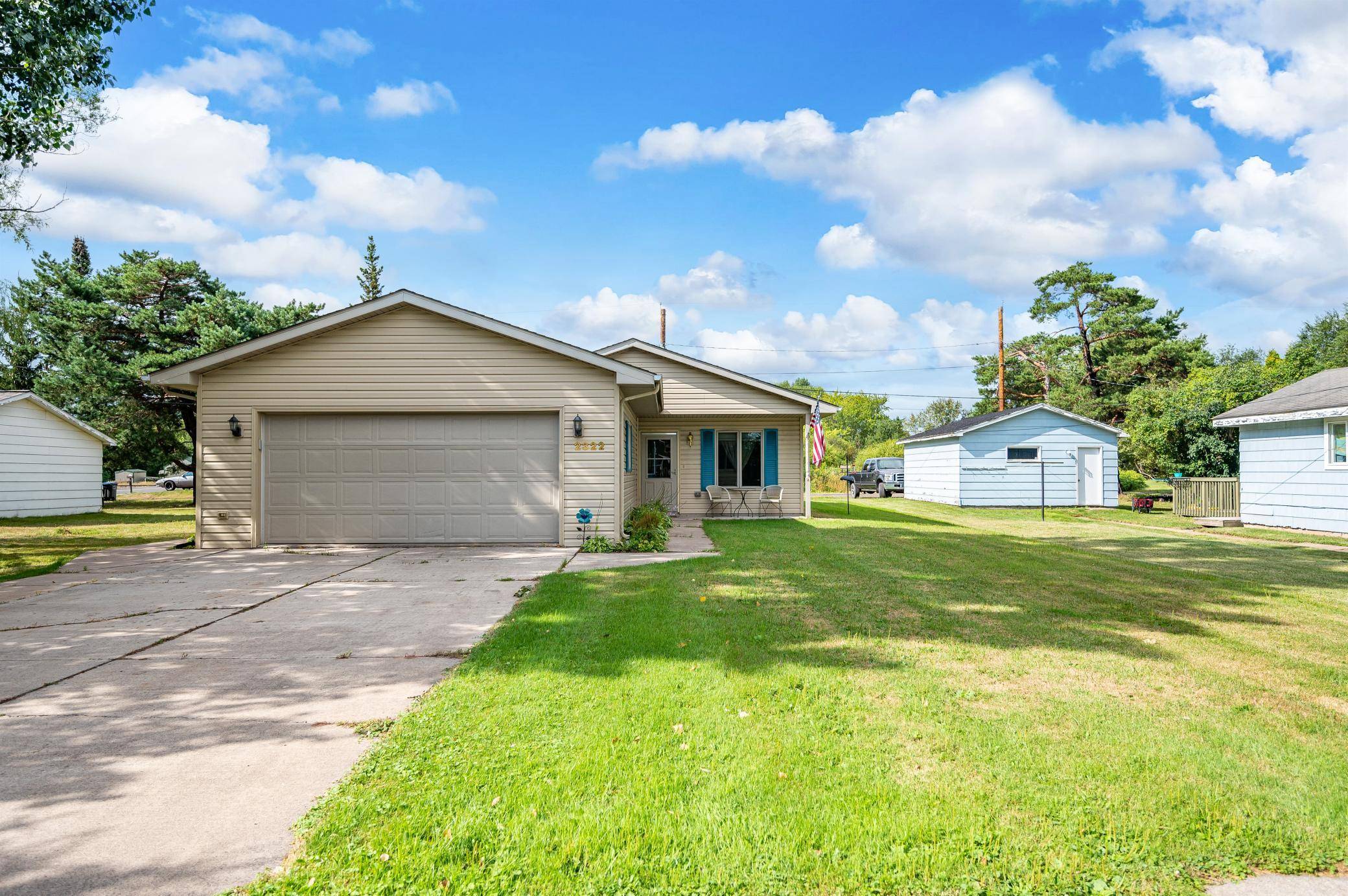 Superior, WI 54880,2322 E 8th ST