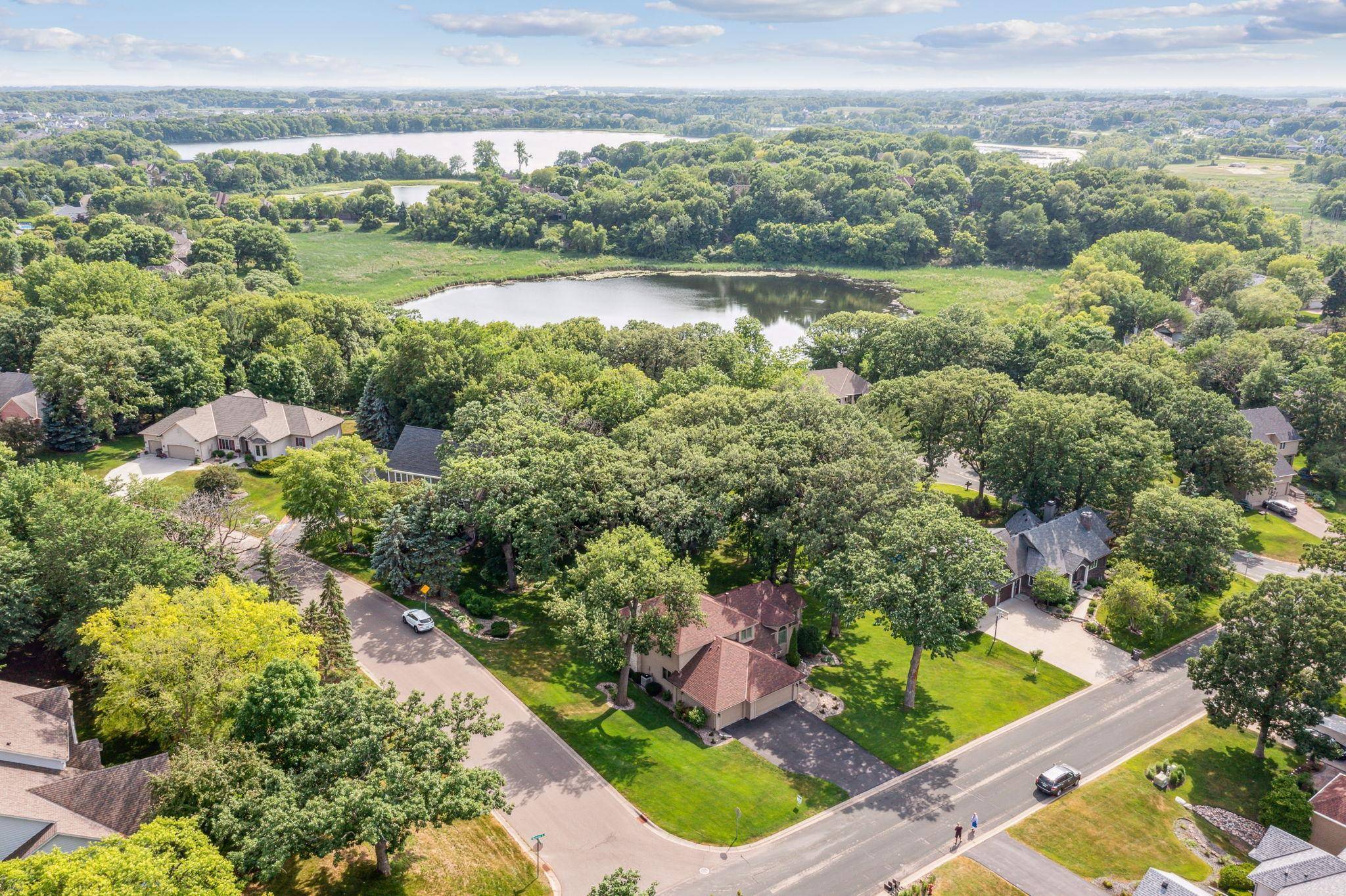 Victoria, MN 55386,1825 Woodstone DR