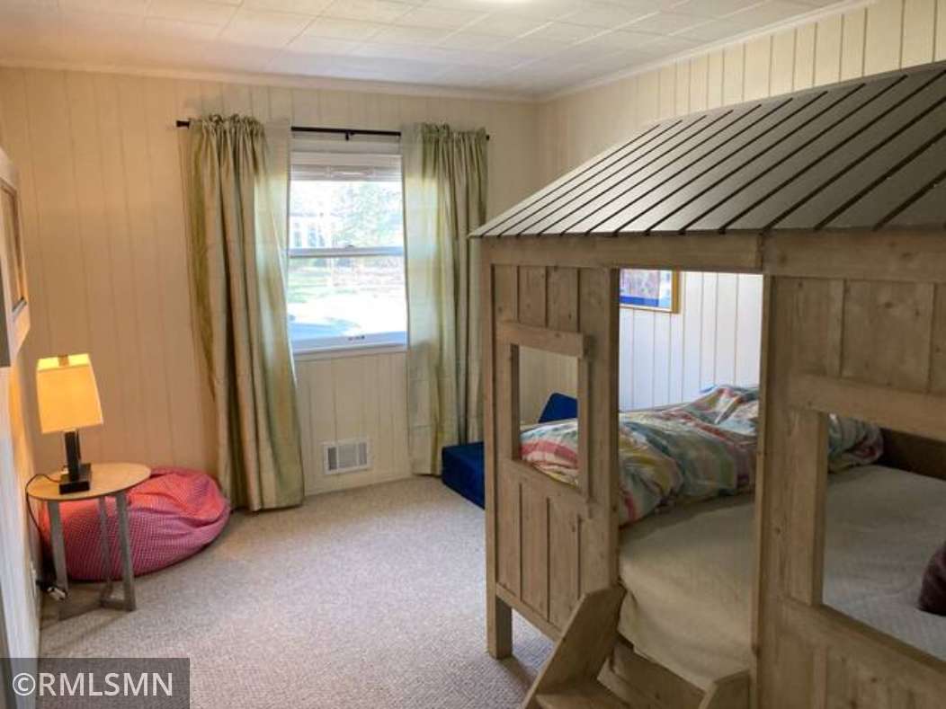 Edina, MN 55424,4005 W 44th ST #A