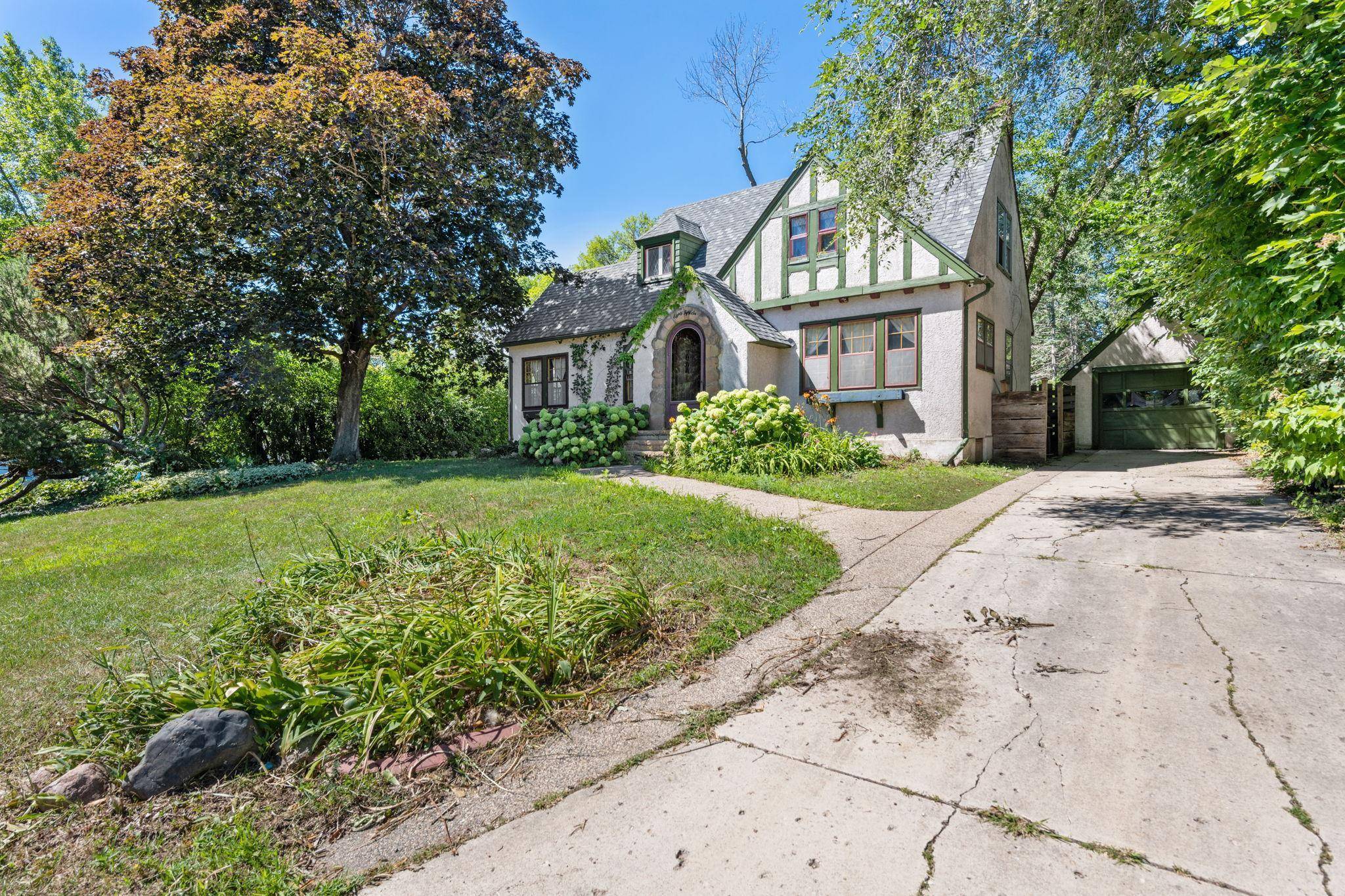 Victoria, MN 55386,8056 Rose ST