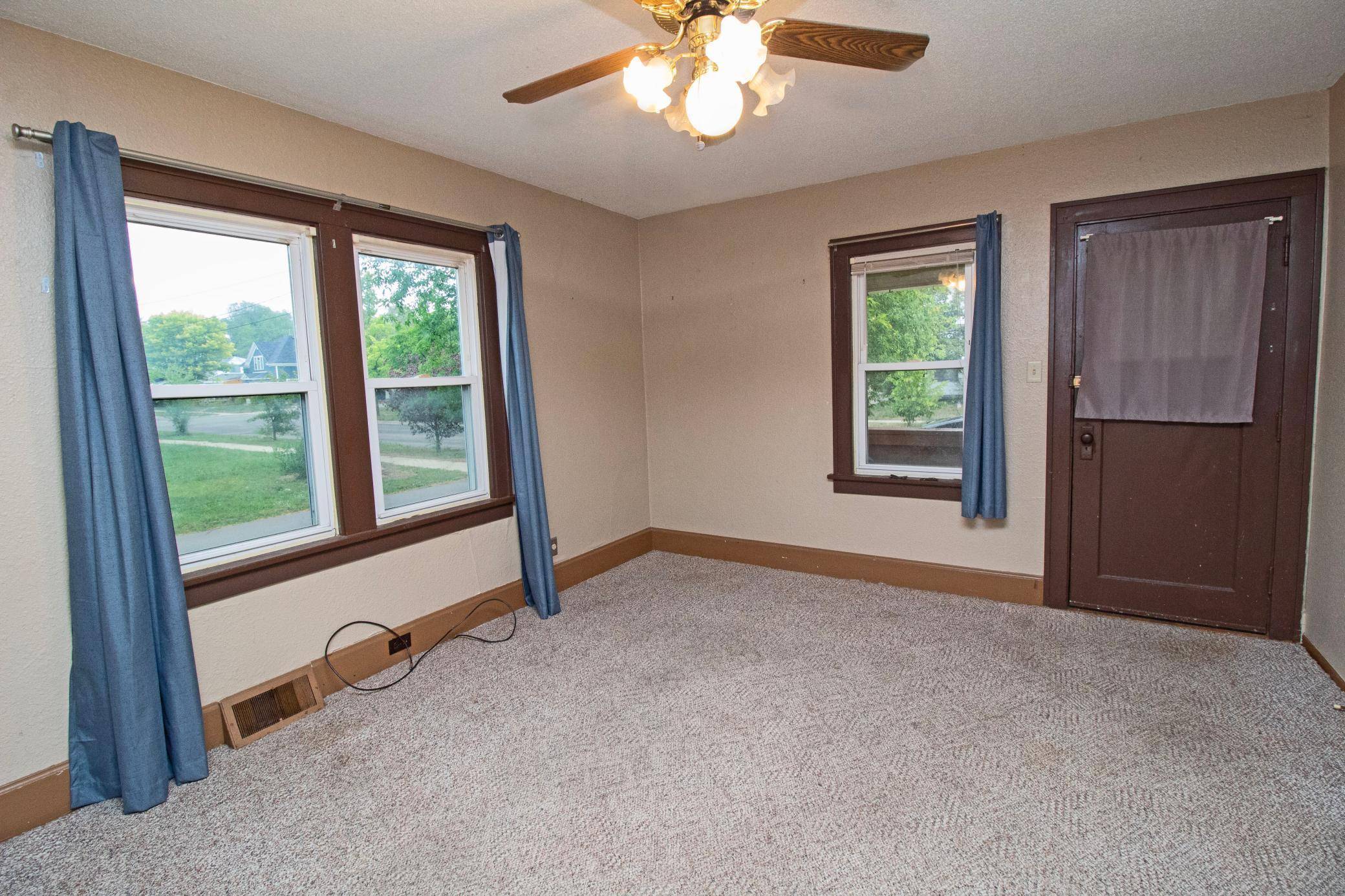 Saint Cloud, MN 56303,239 19 1/2 AVE N