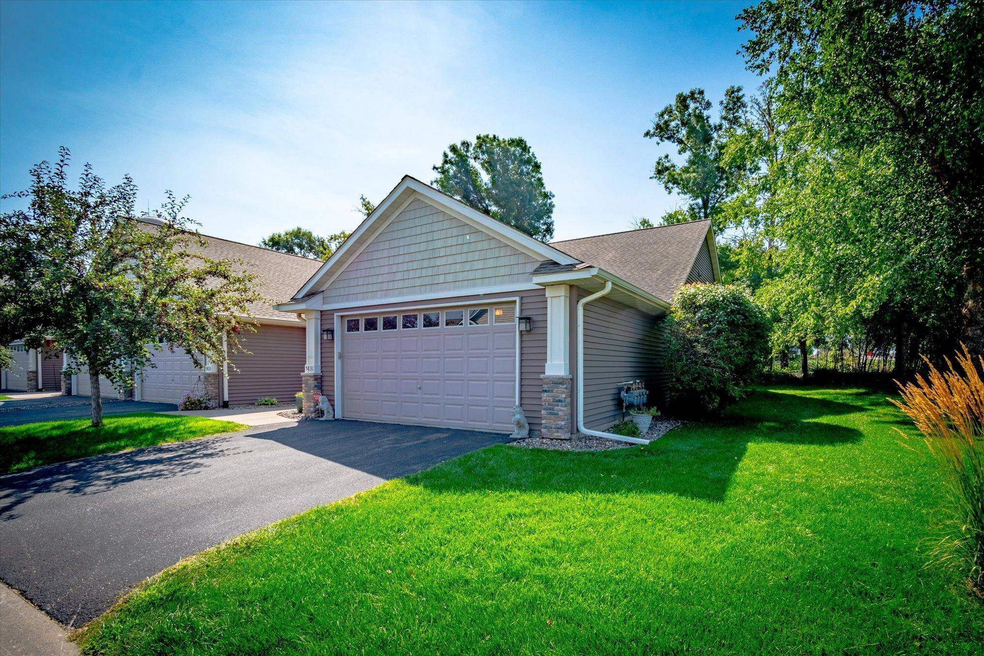 Oak Park Heights, MN 55082,5831 Oakgreen CT N