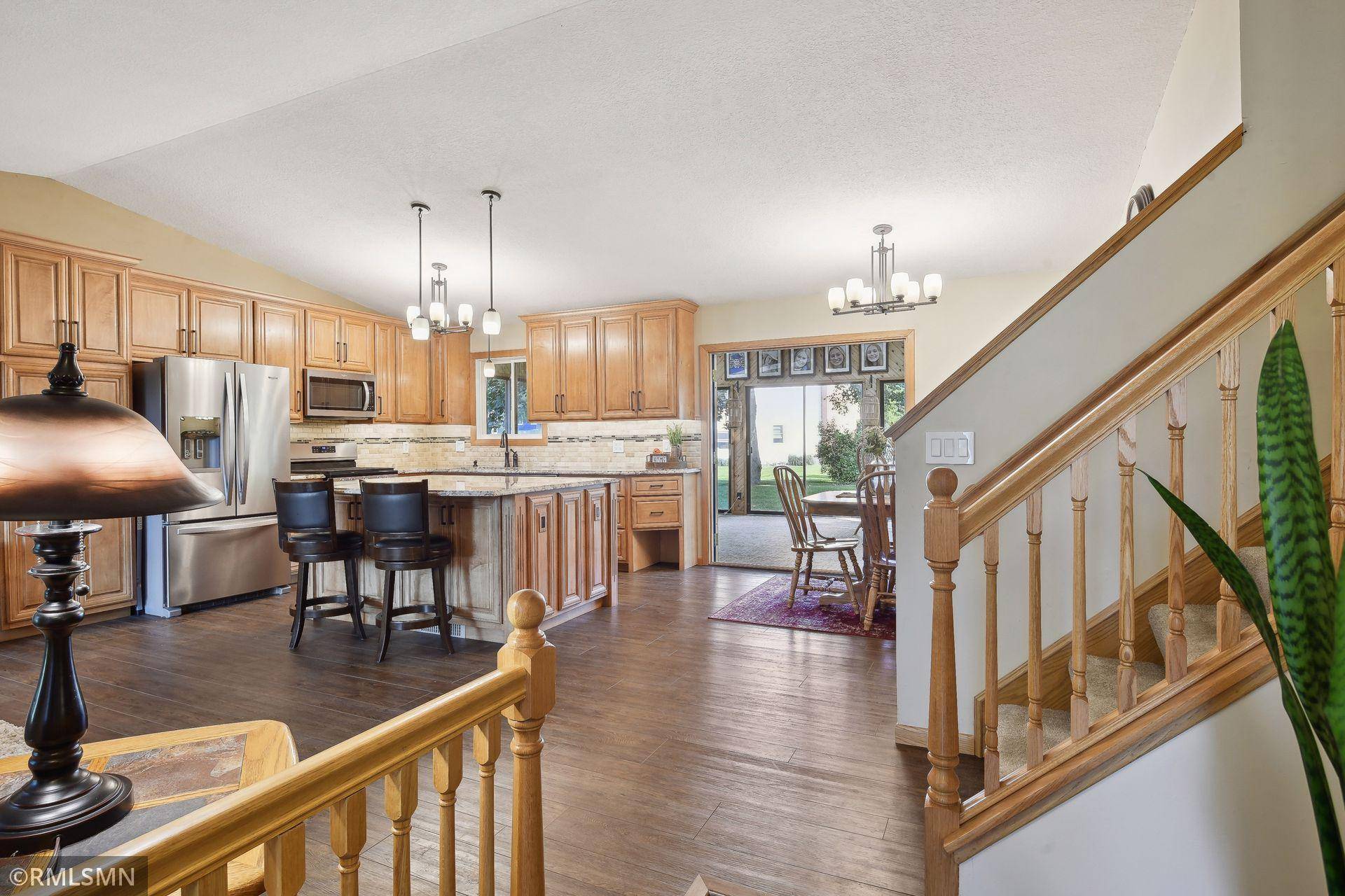 Chanhassen, MN 55317,514 Del Rio DR