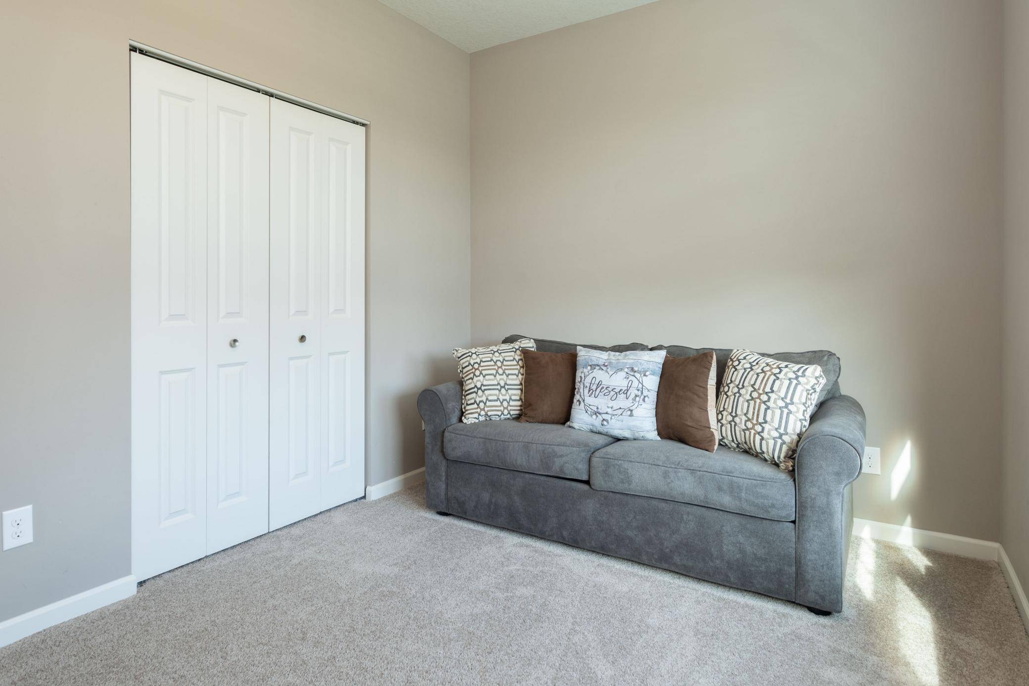 Woodbury, MN 55129,4776 Copper CIR