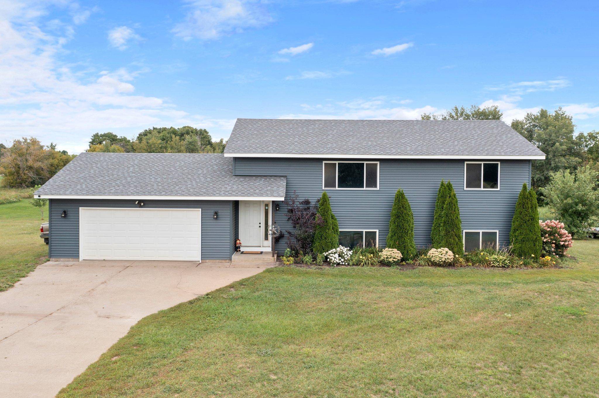 Stacy, MN 55079,5421 256th AVE NE