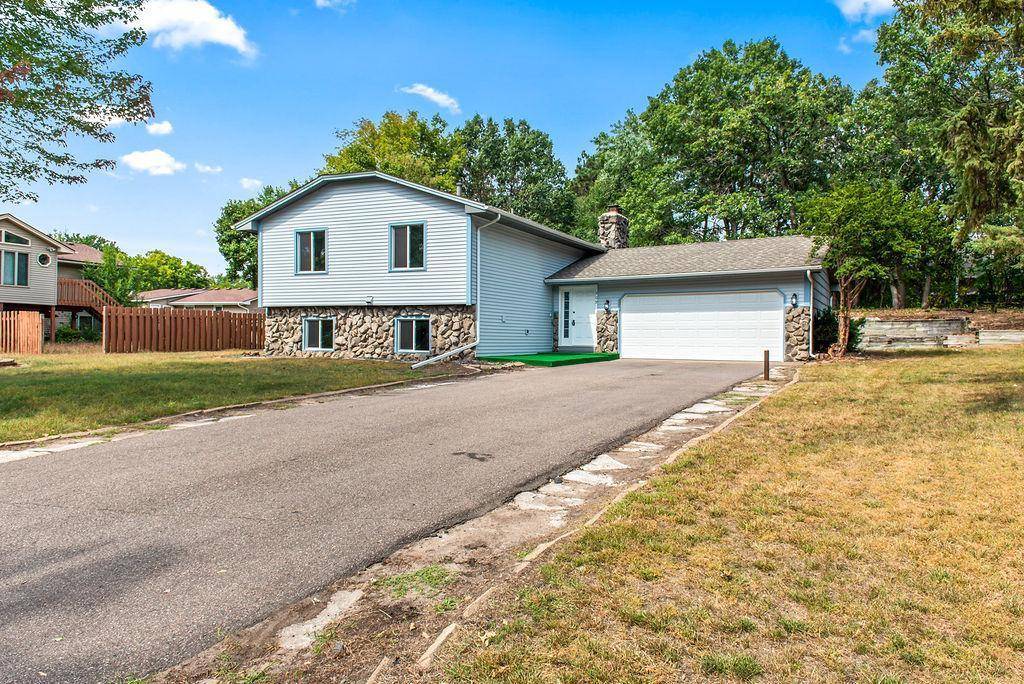 Coon Rapids, MN 55448,909 120th AVE NW