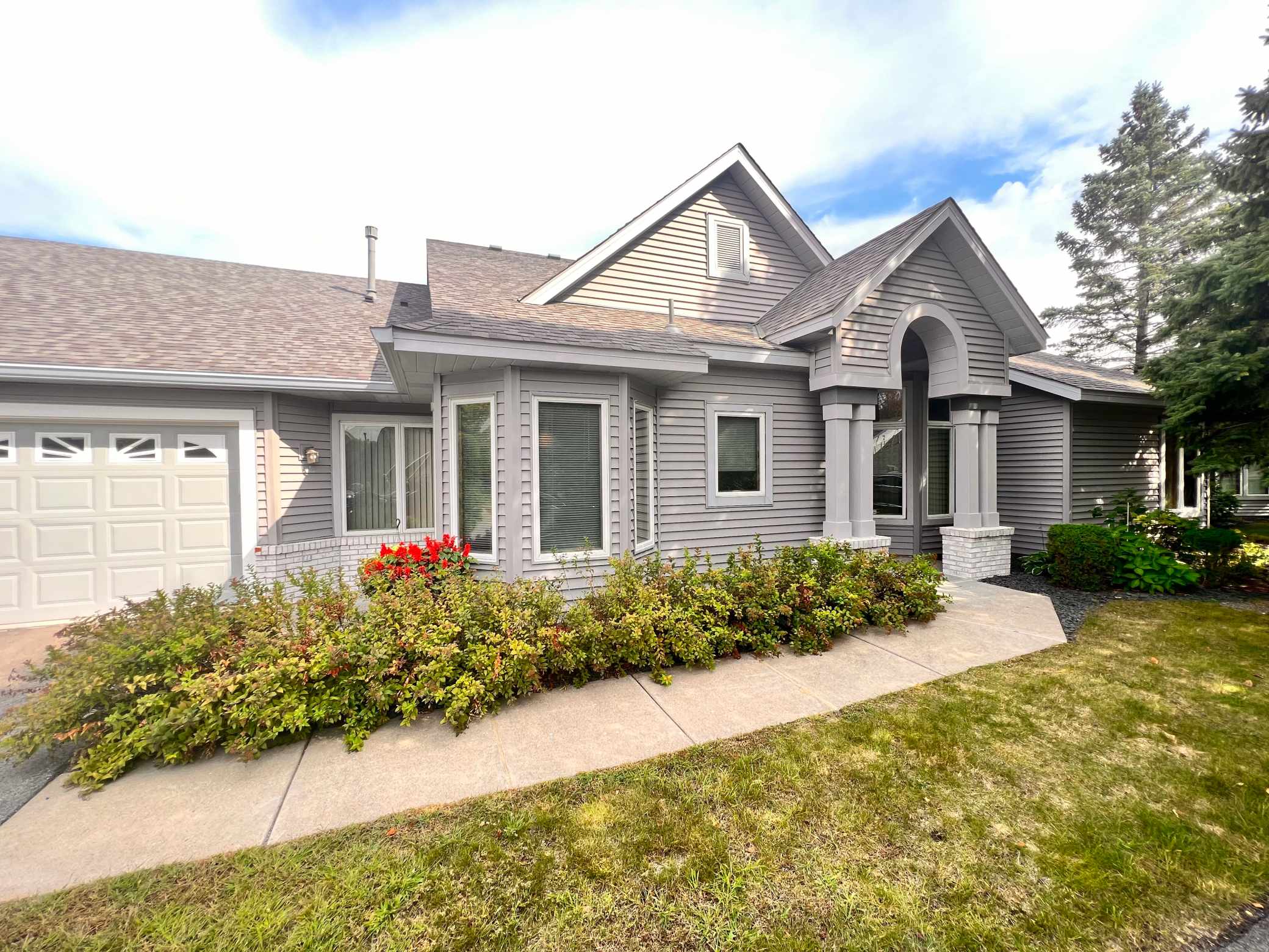 White Bear Lake, MN 55110,2530 Sumac RDG