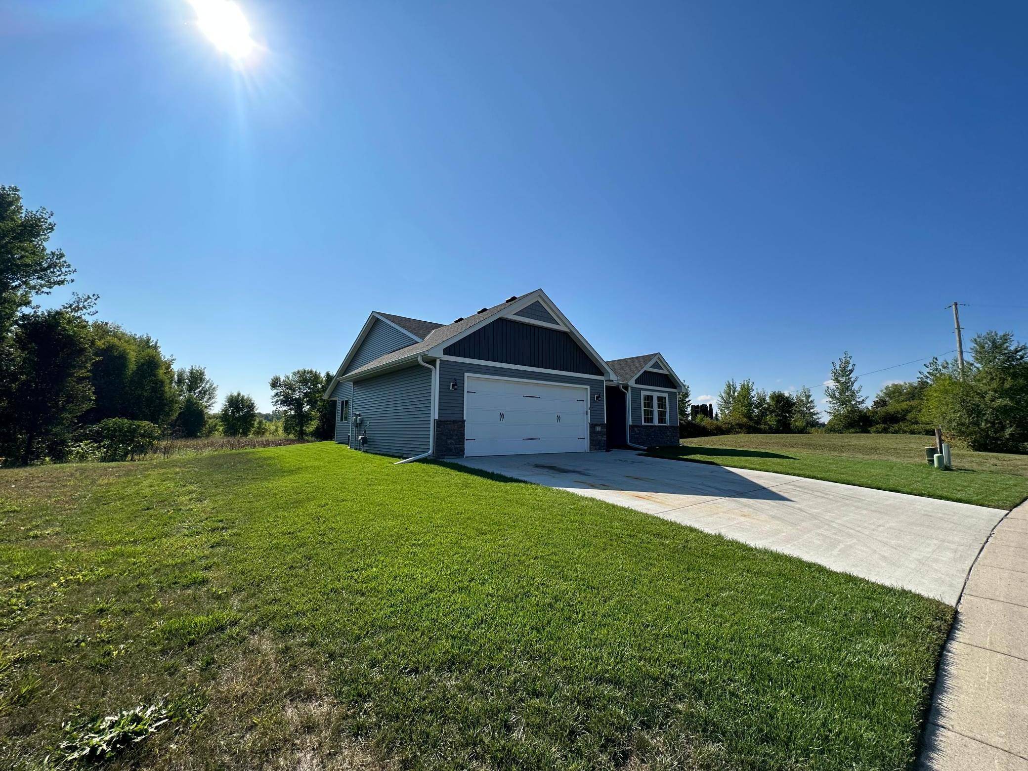 Annandale, MN 55302,121 Pintail DR