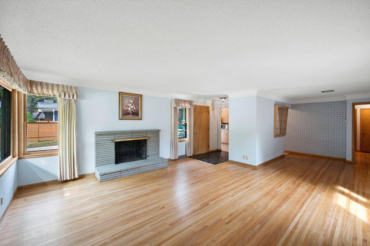 Edina, MN 55424,6100 Halifax AVE S