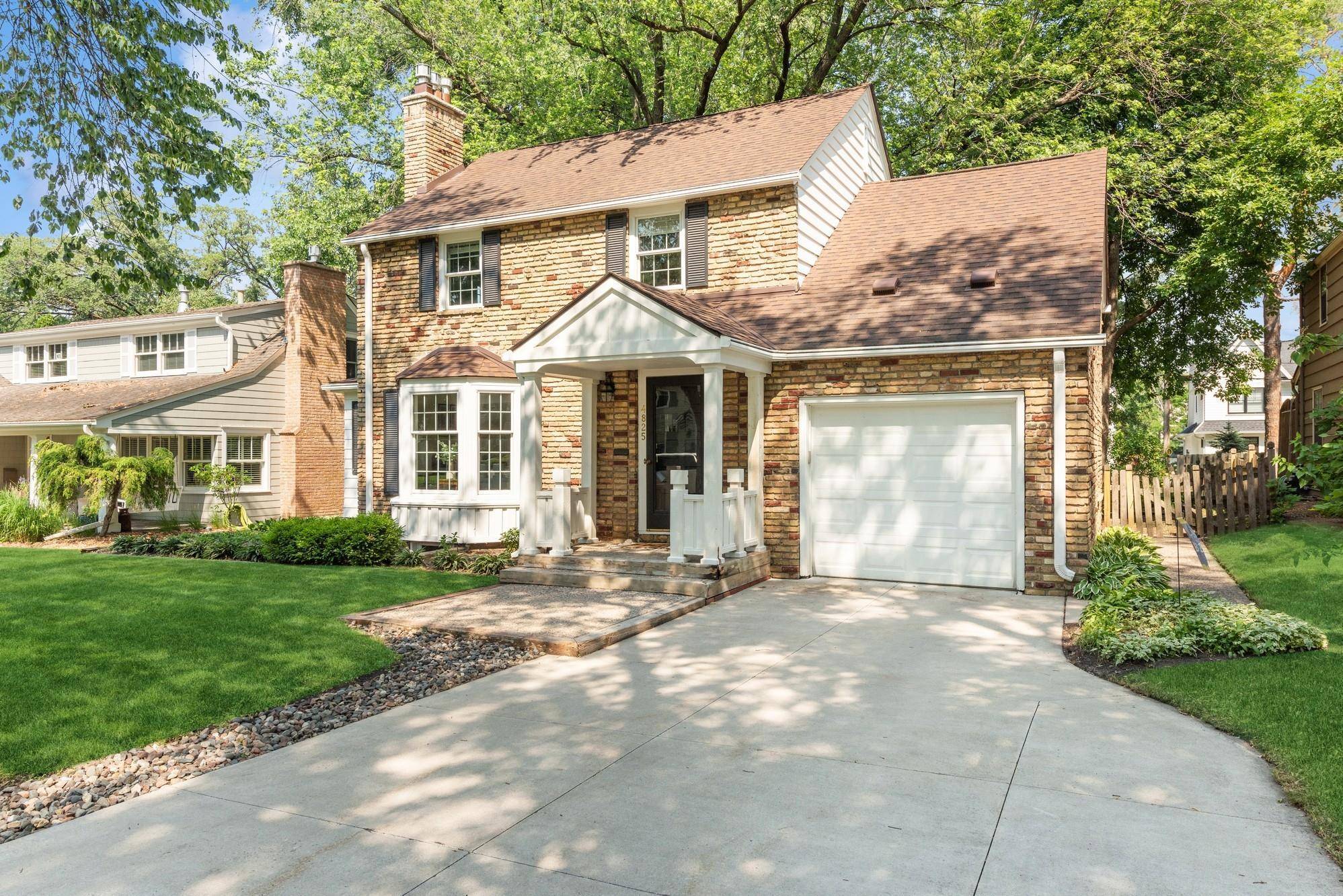 Edina, MN 55424,4825 Maple RD
