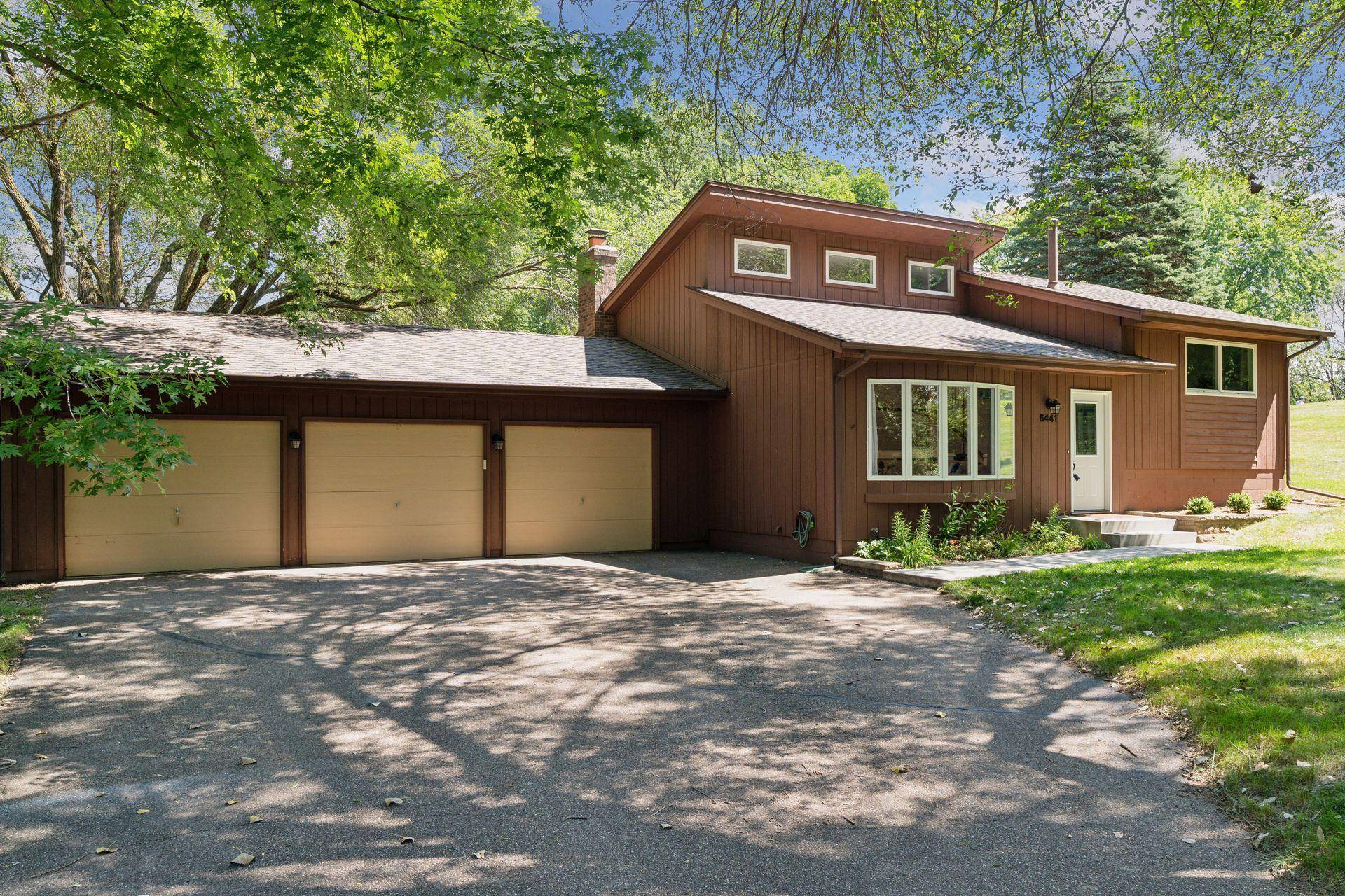 Eden Prairie, MN 55346,6441 Evergreen CT