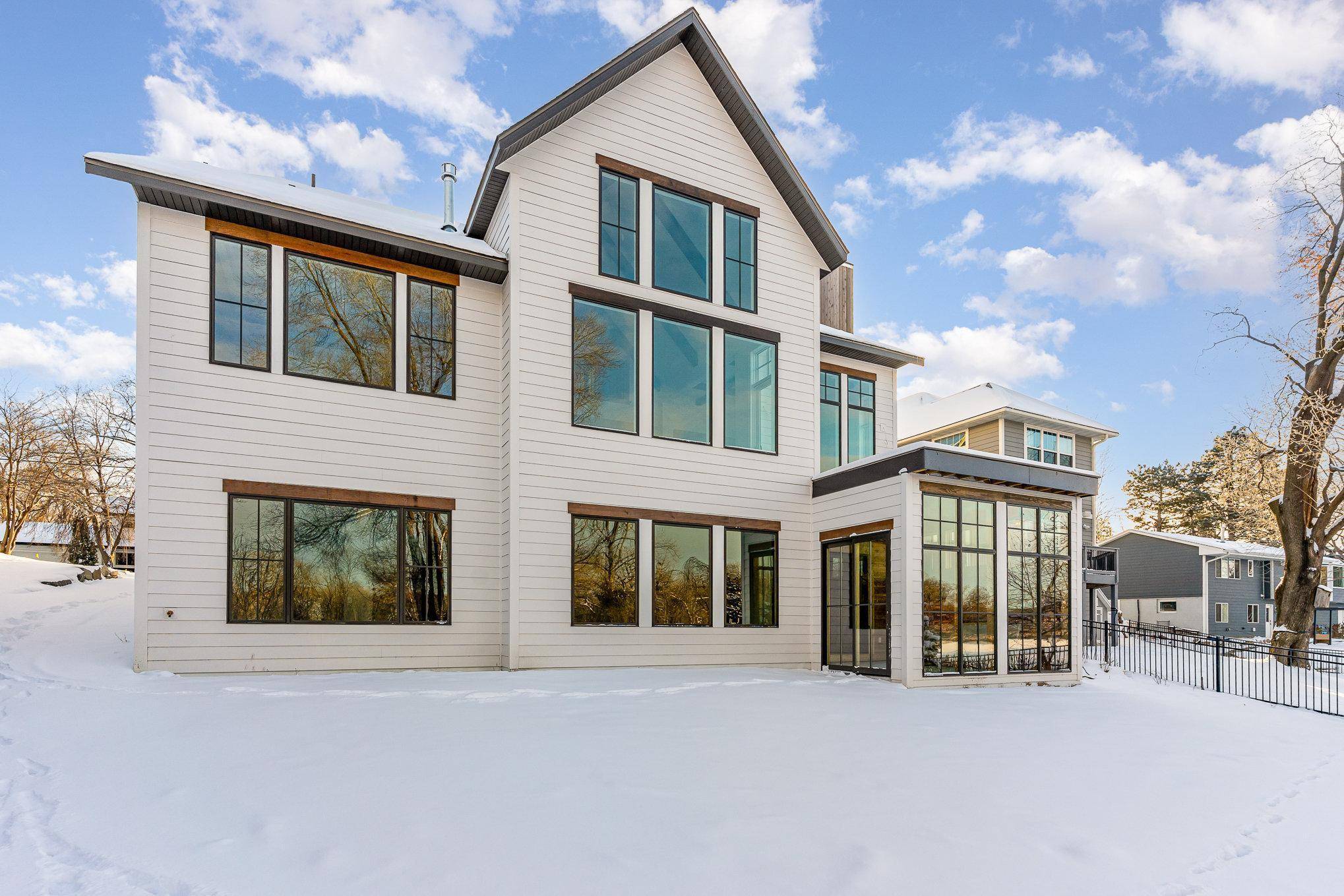 Edina, MN 55424,6300 Brookview AVE