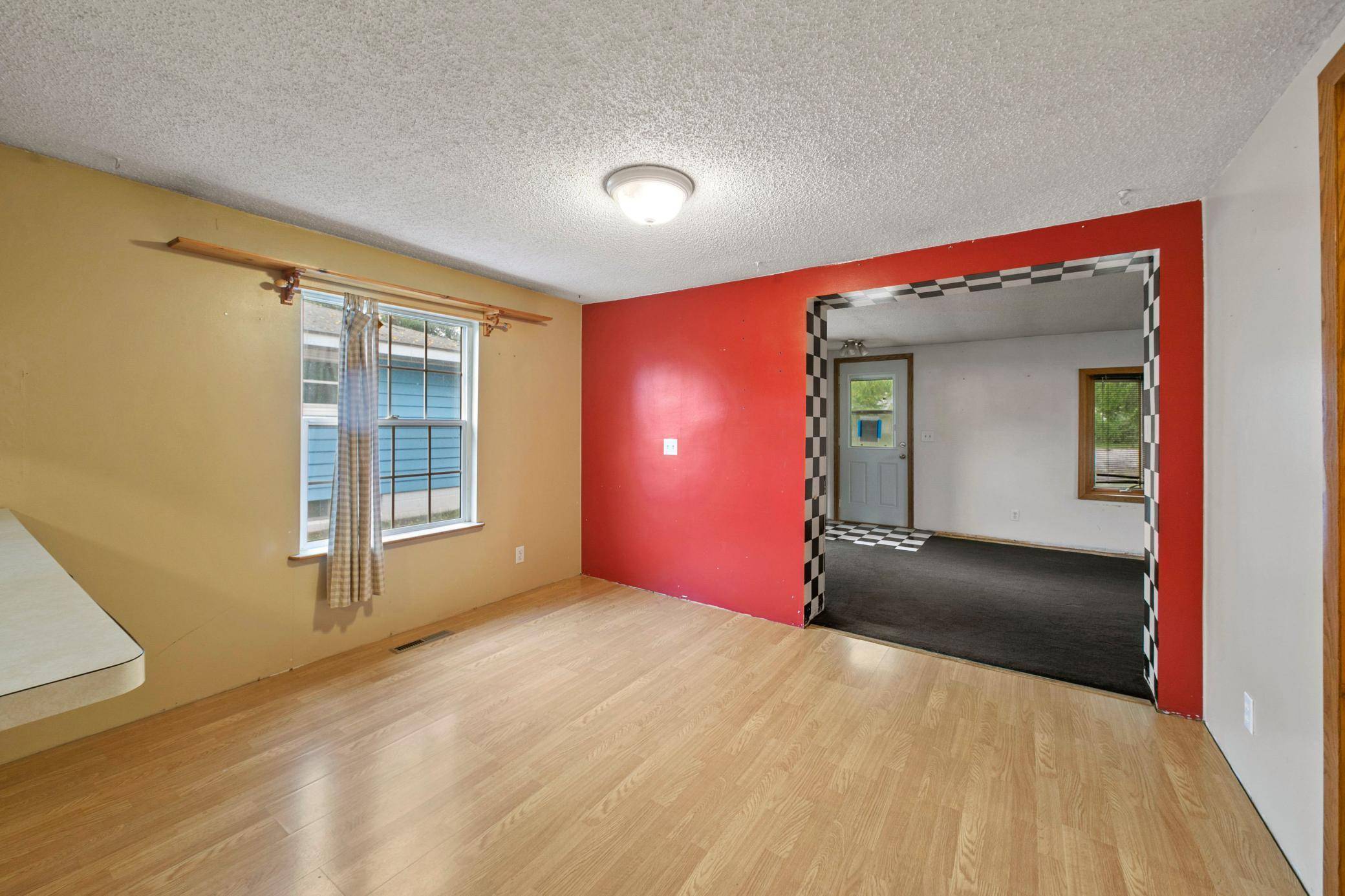 Farmington, MN 55024,811 2nd ST