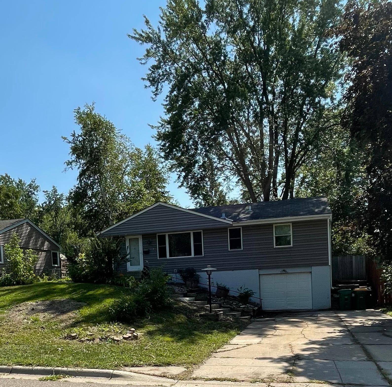 Crystal, MN 55427,8311 Northern DR