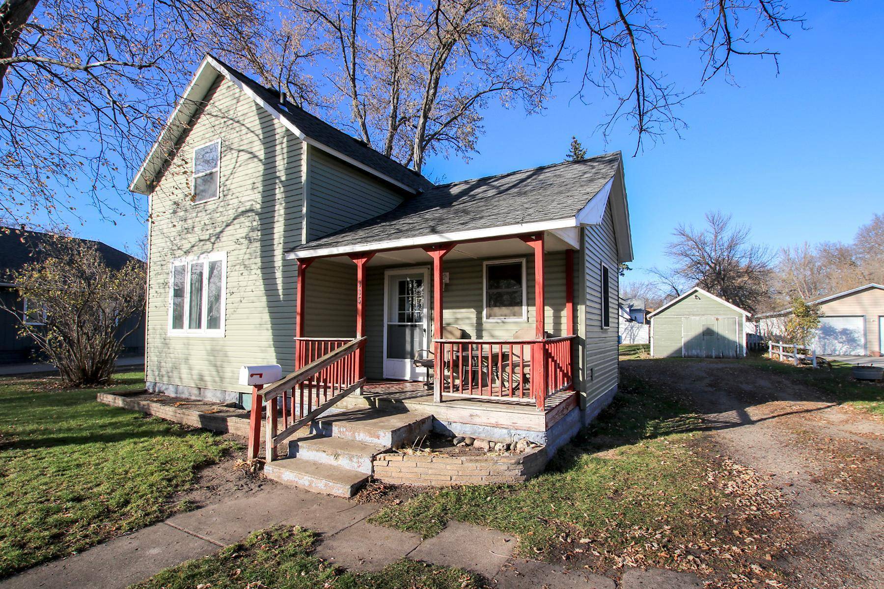 Litchfield, MN 55355,335 E 1st ST