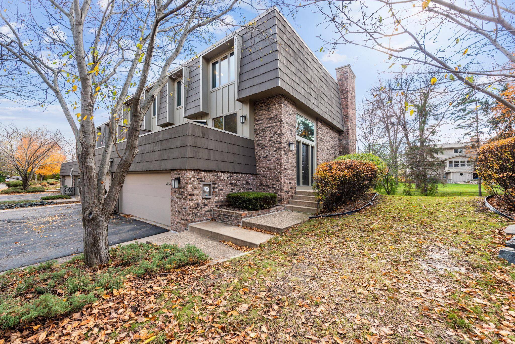 Bloomington, MN 55437,10326 Berkshire RD