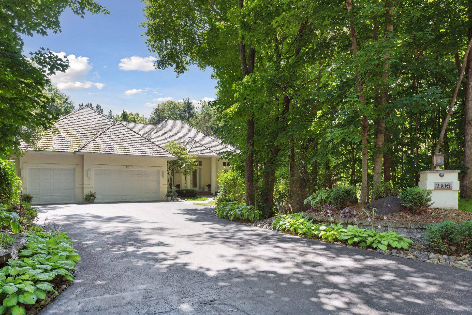 Orono, MN 55356,2106 Sugarwood DR