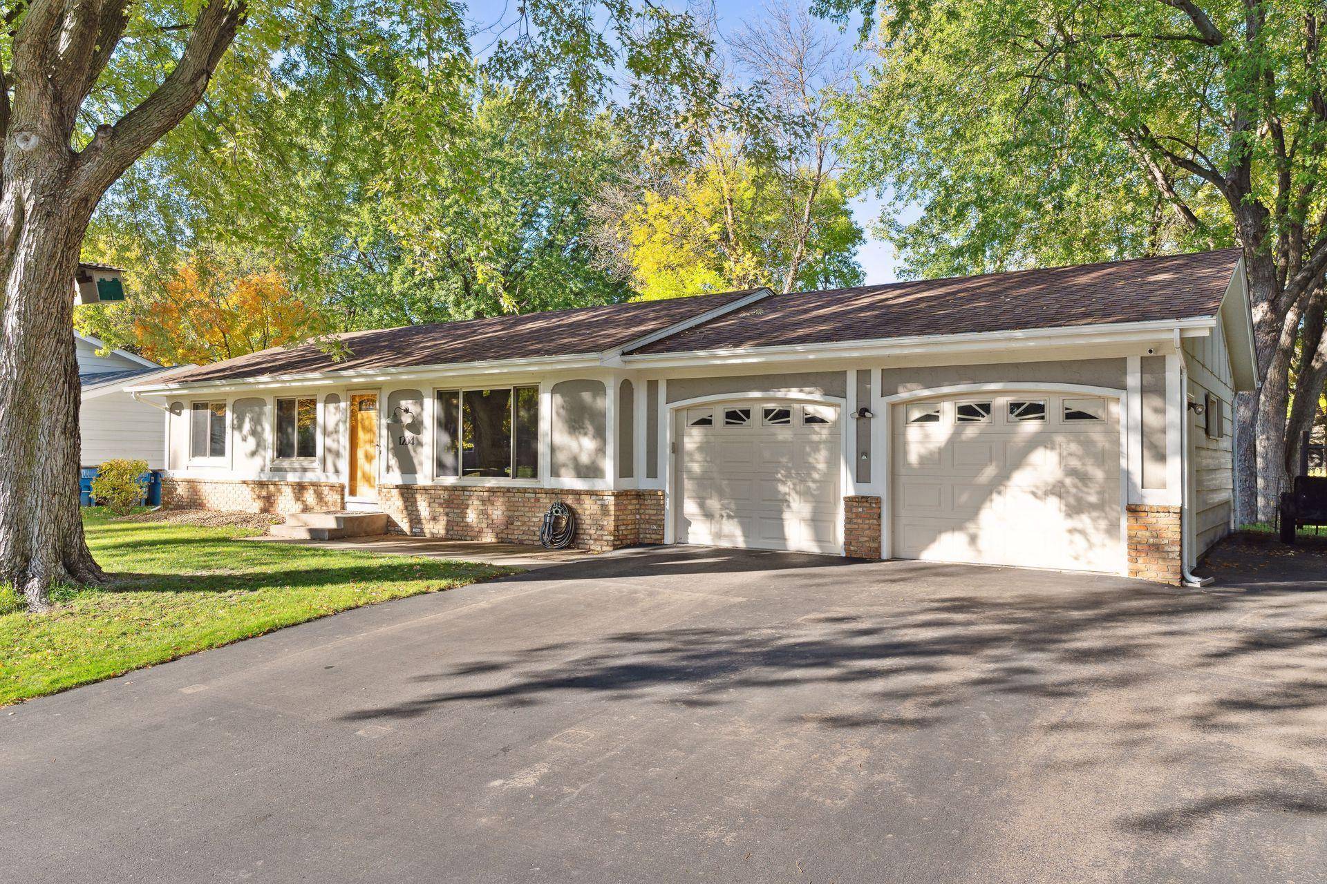 Shakopee, MN 55379,1234 Harrison ST S