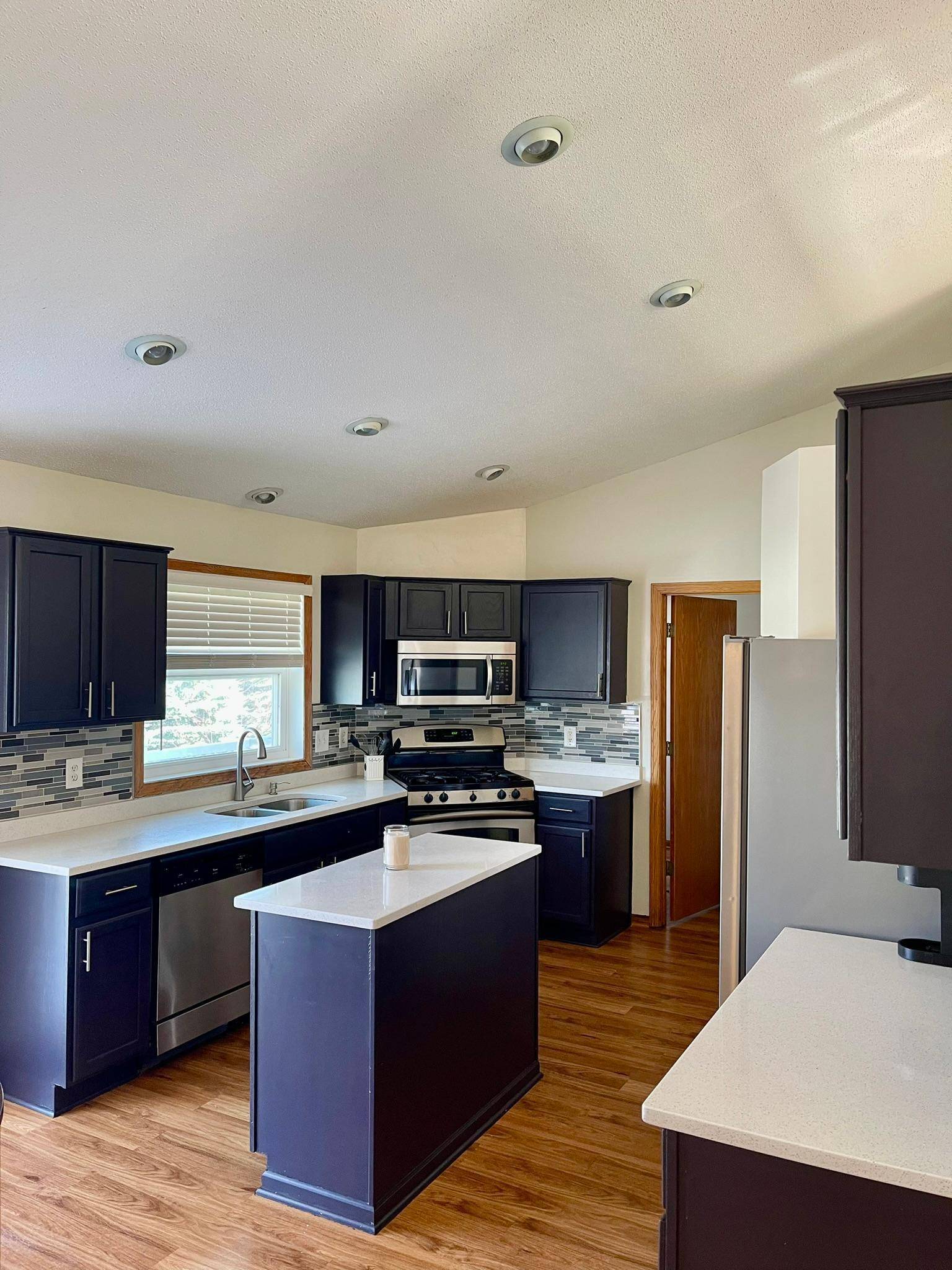 Savage, MN 55378,7426 Thorn Hill LN