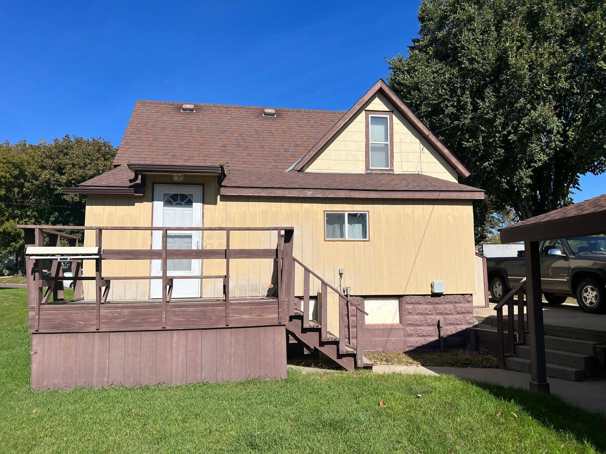 Fairmont, MN 56031,720 E 4th ST
