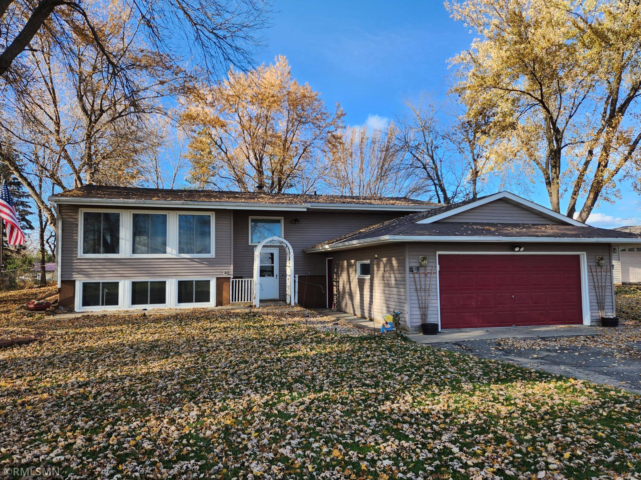 Litchfield, MN 55355,1262 Pleasure DR W