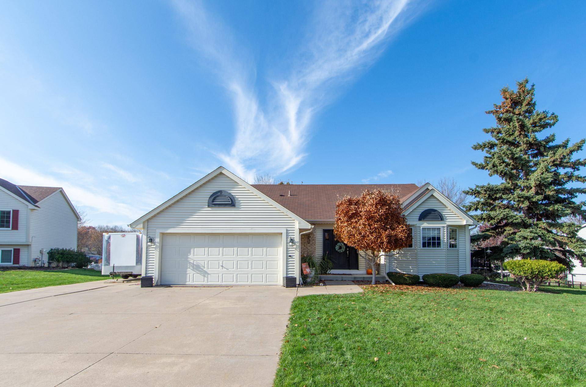 Maple Grove, MN 55369,8501 Rosewood CT