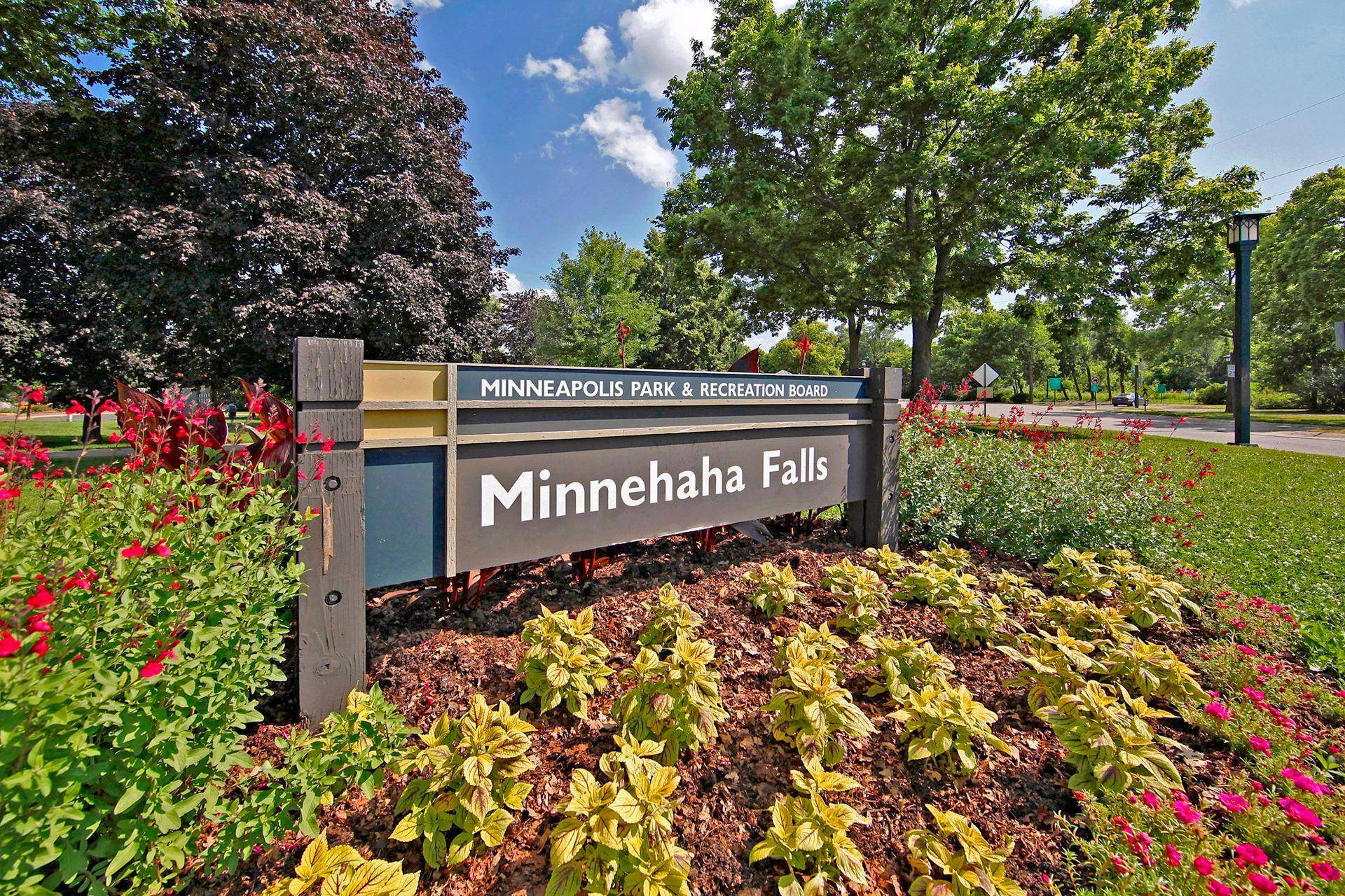 Minneapolis, MN 55406,4625 Minnehaha AVE