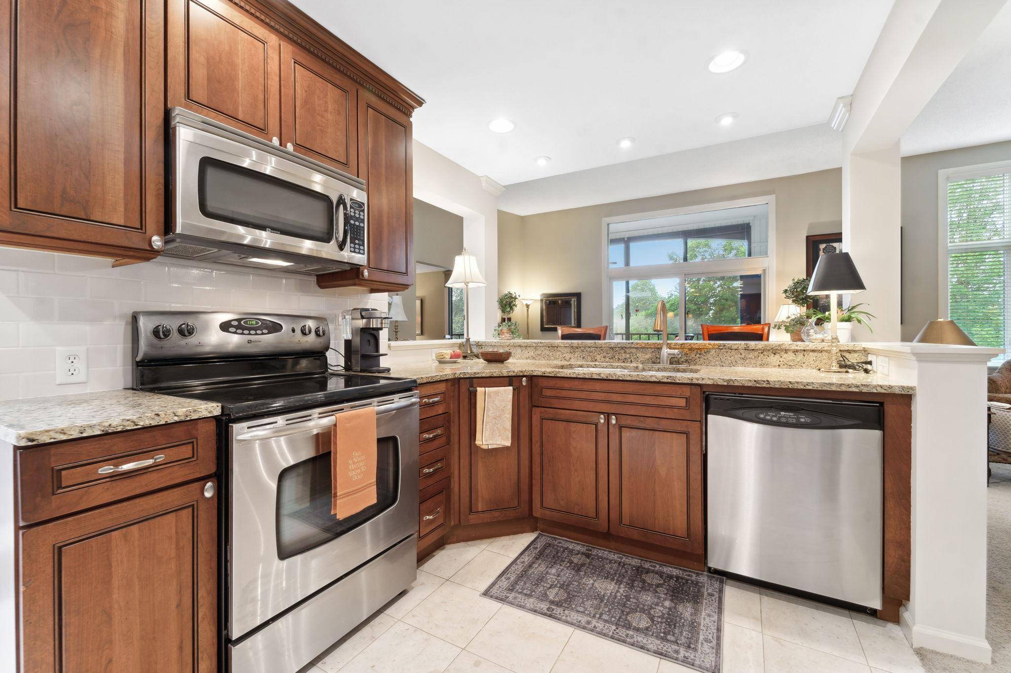 Edina, MN 55439,5601 Dewey Hill RD #307