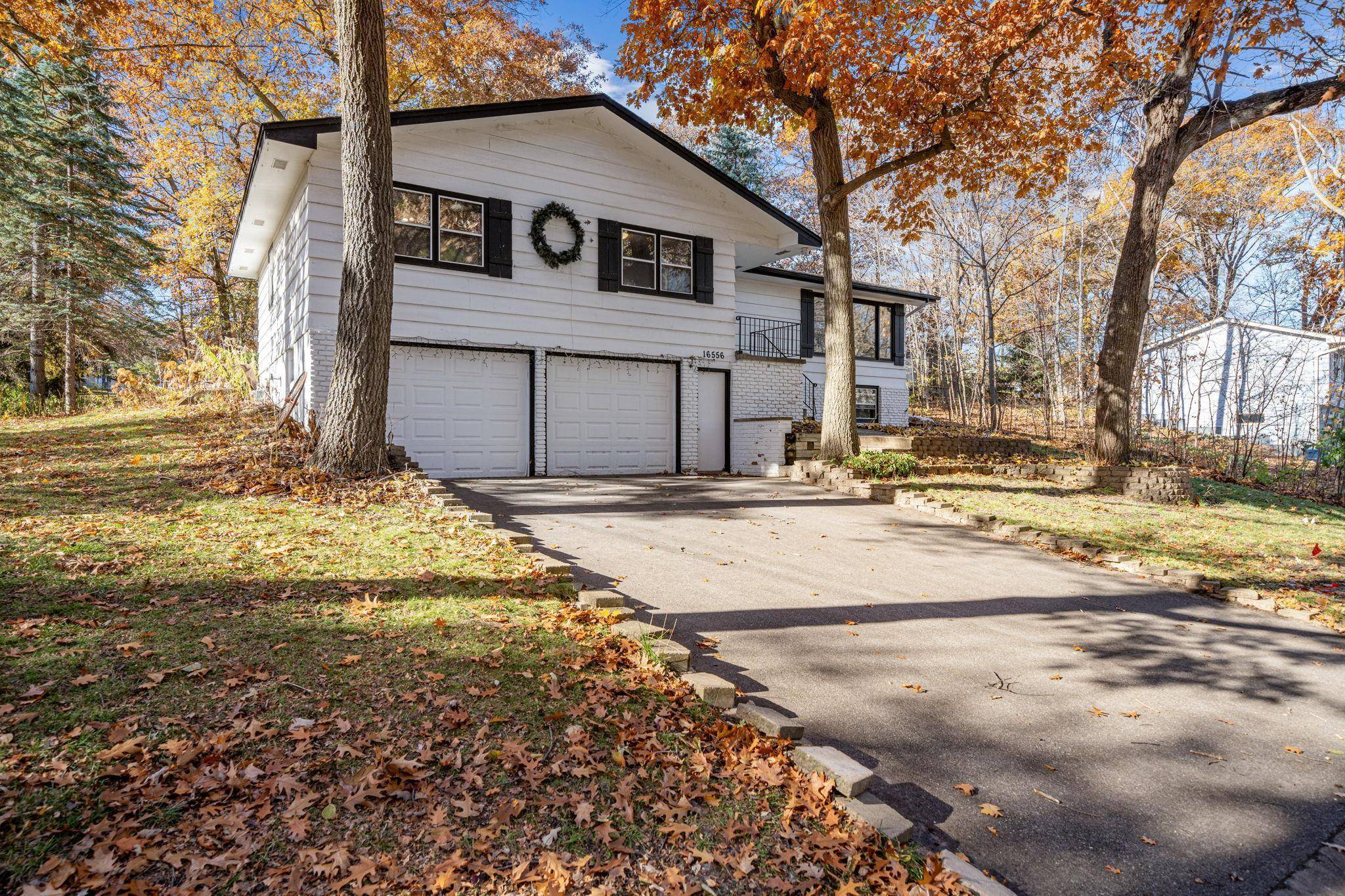 Prior Lake, MN 55372,16556 Spring AVE SW