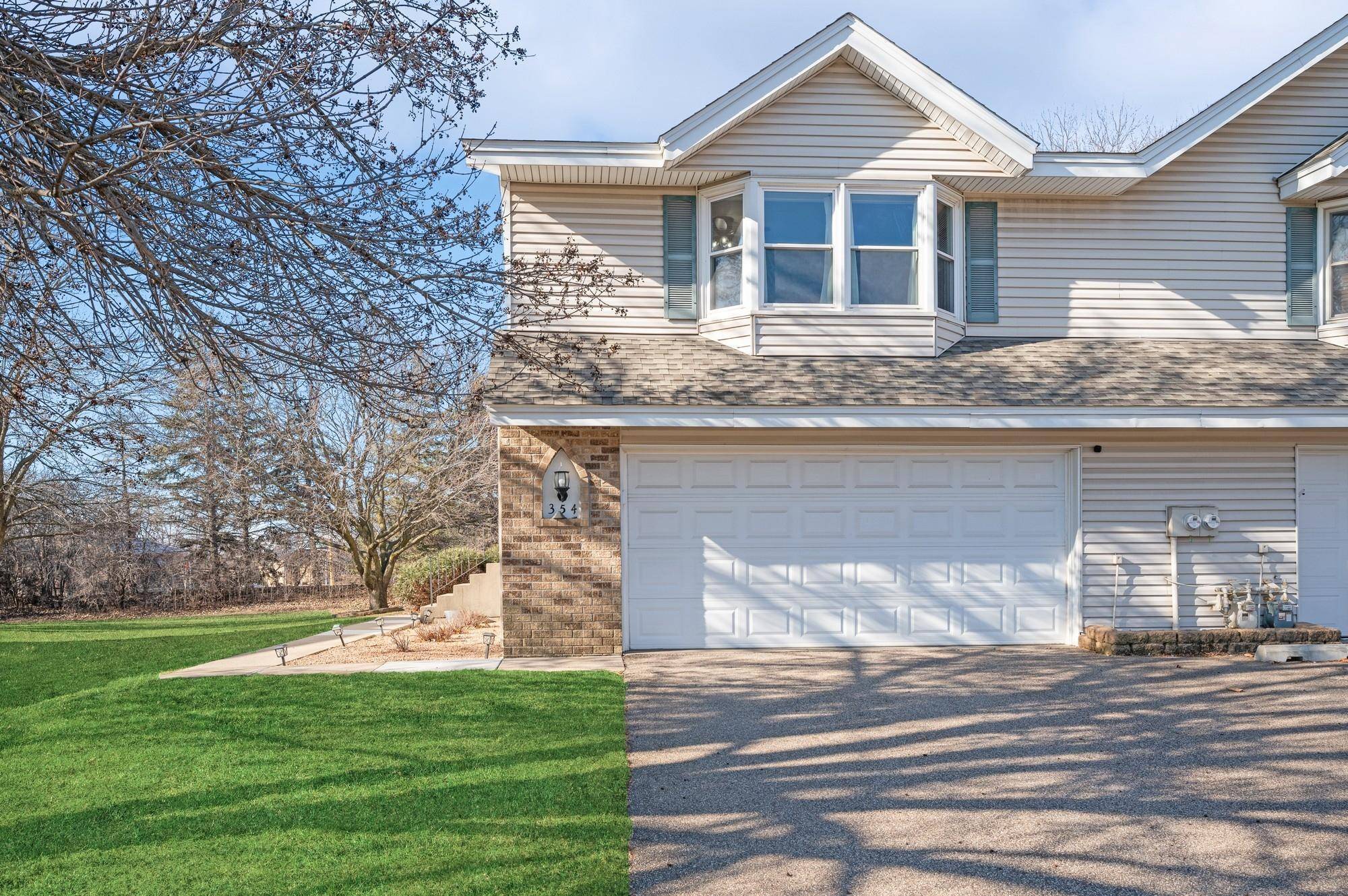 Burnsville, MN 55337,354 Upper Wood WAY