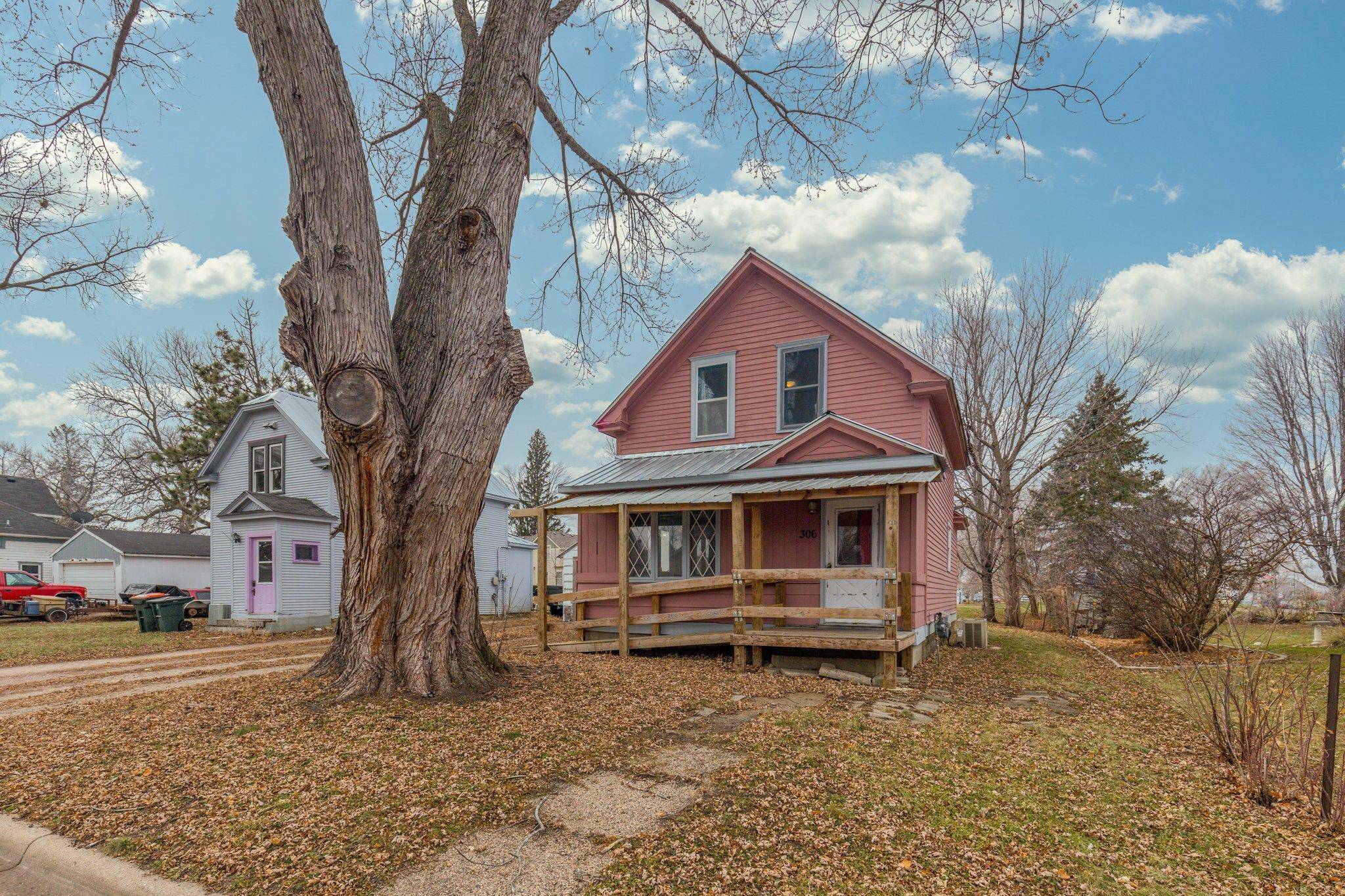 Winthrop, MN 55396,306 S Redwood ST