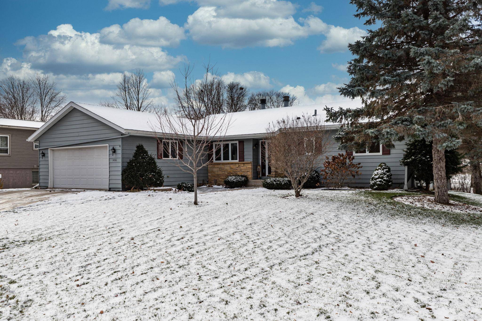 Saint Charles, MN 55972,1436 Sunset DR