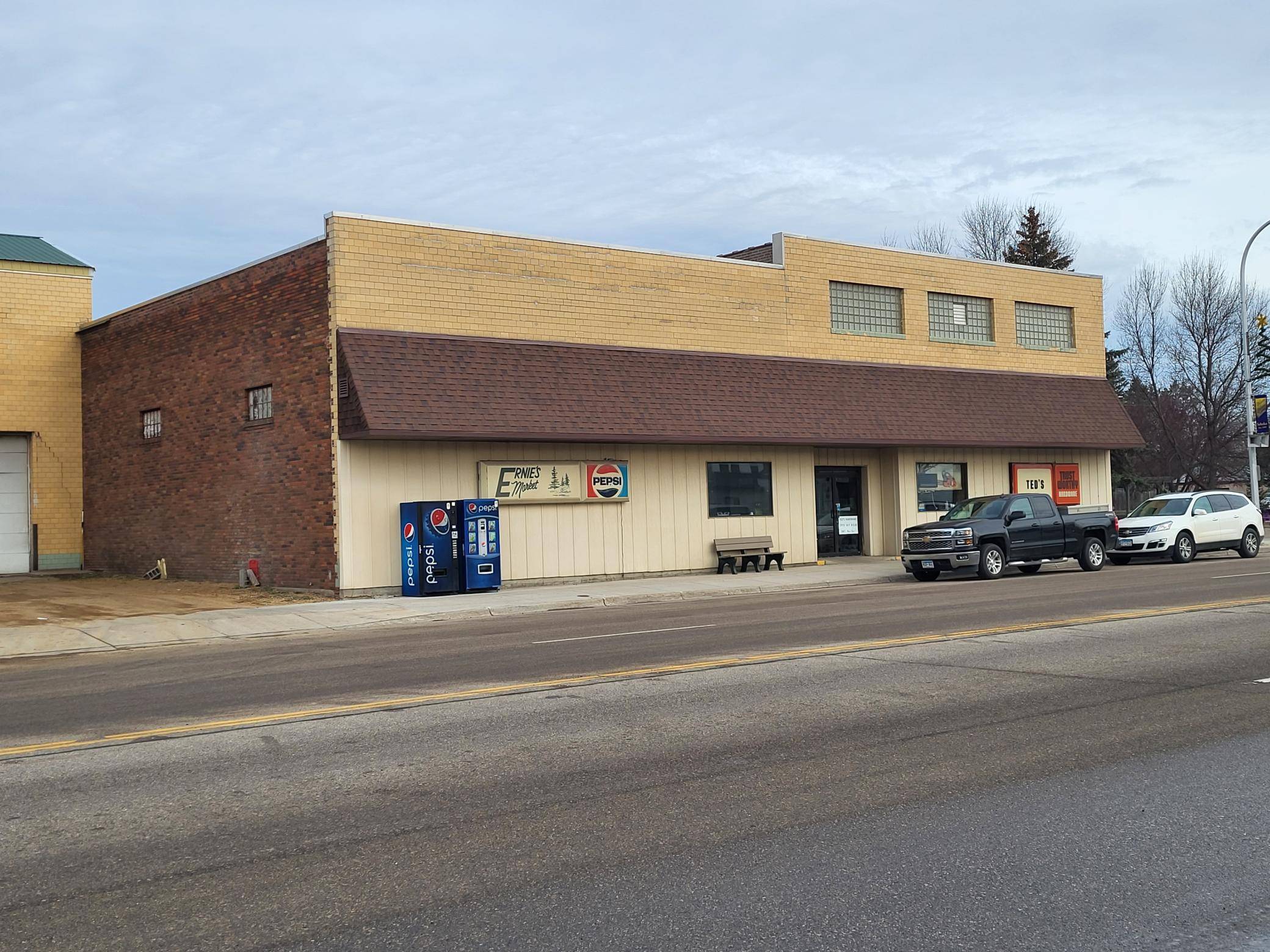 Sebeka, MN 56477,206 Minnesota AVE W
