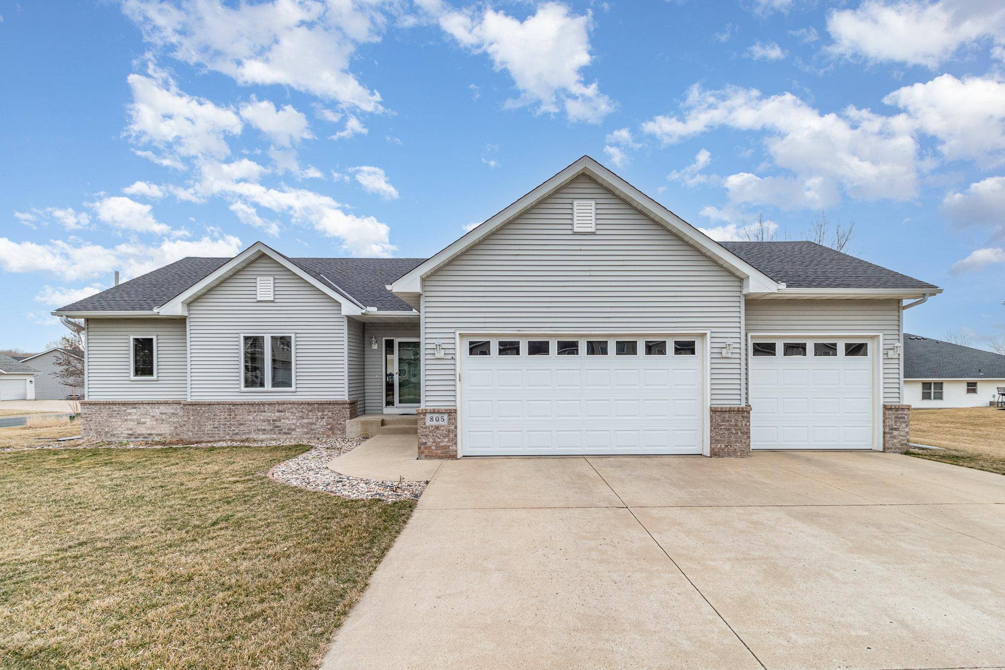 New Prague, MN 56071,805 1st ST NW