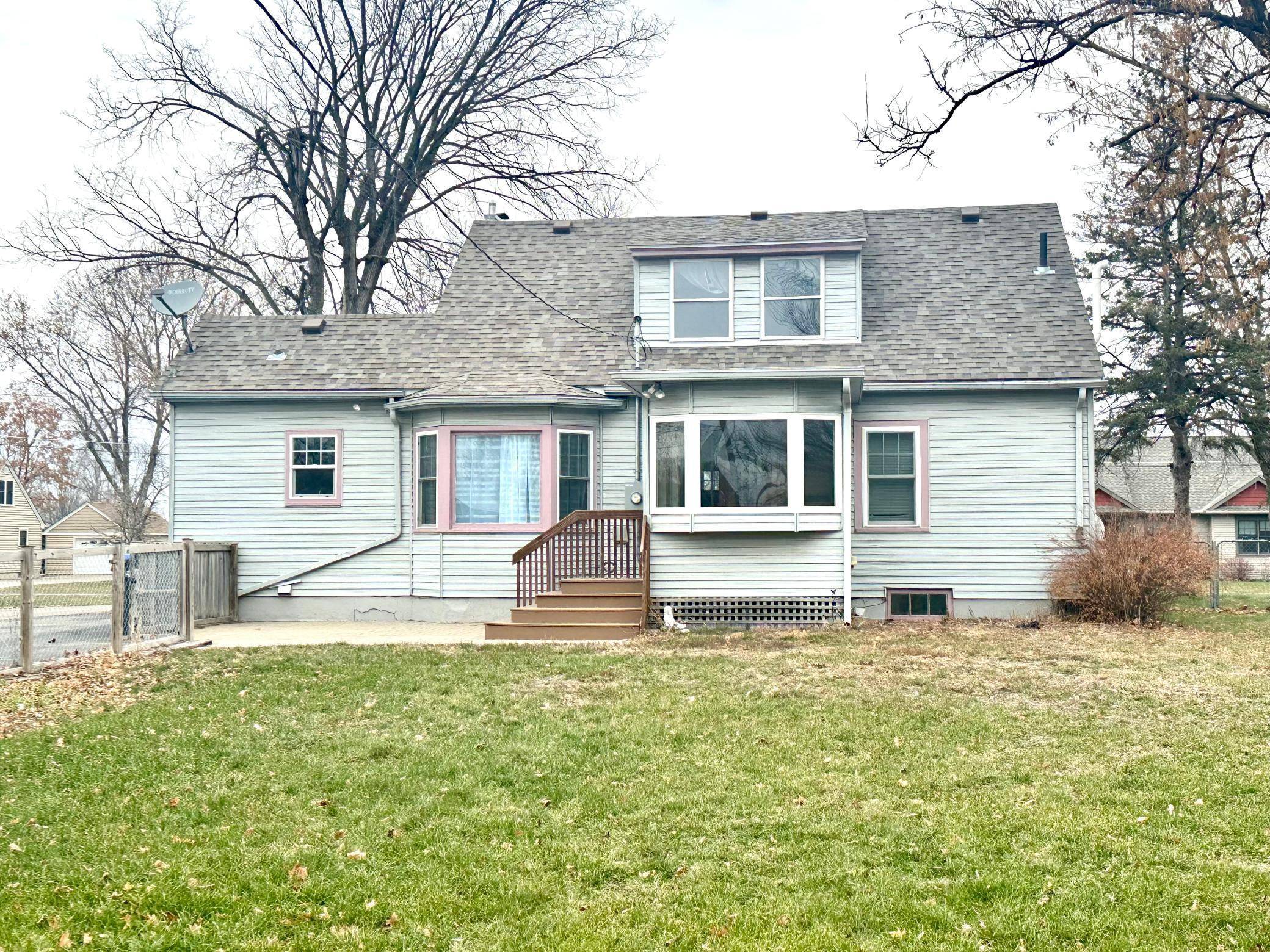 Cannon Falls, MN 55009,1017 Hoffman ST W