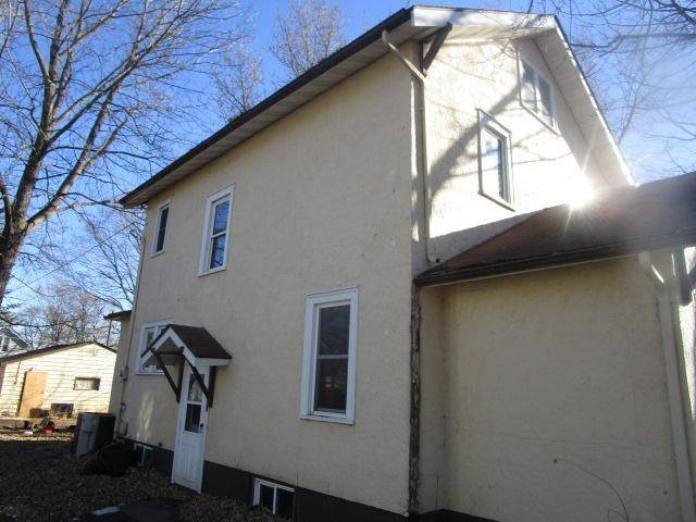 Fairmont, MN 56031,406 N Park ST