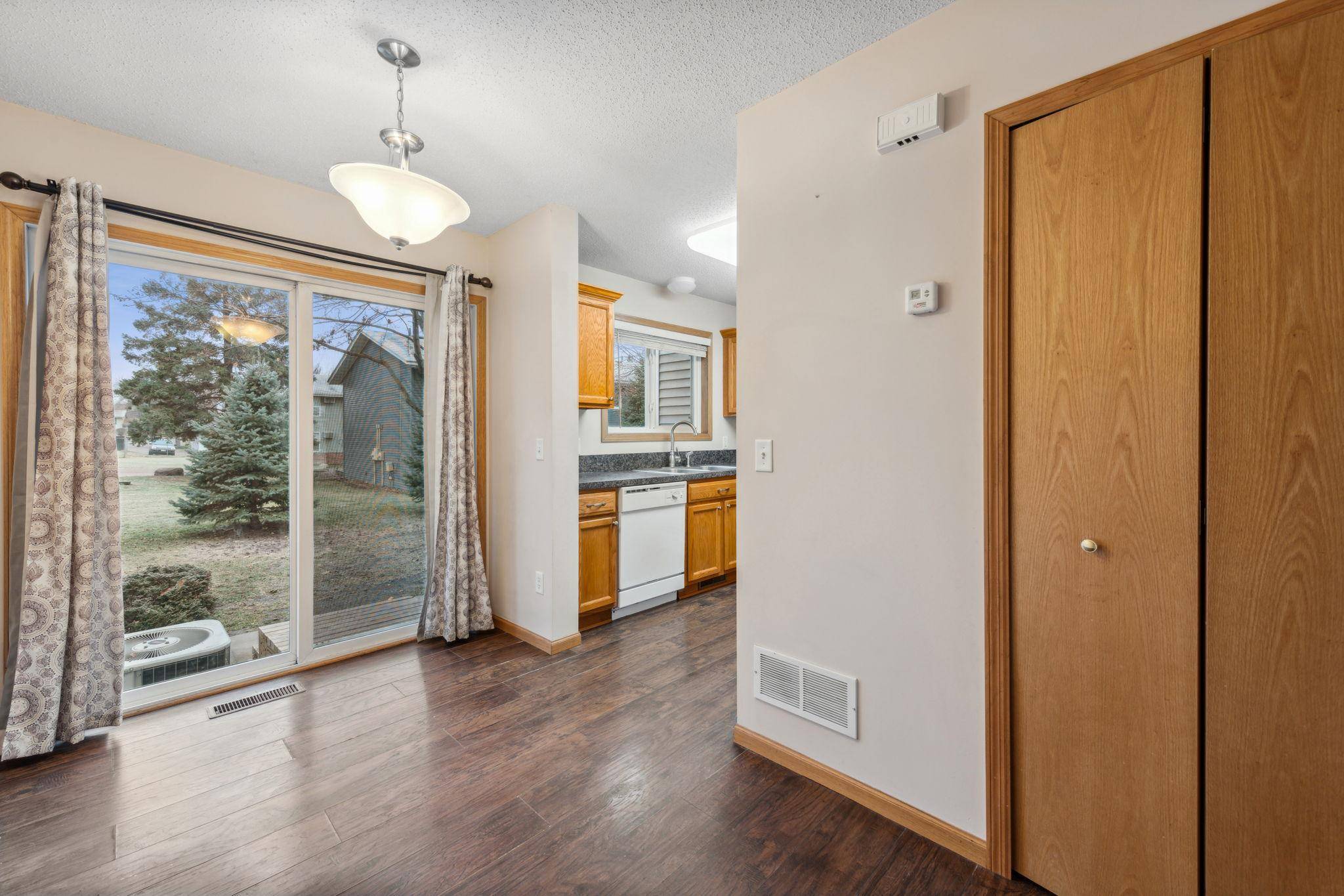 Prior Lake, MN 55372,16509 Timber Crest DR SE