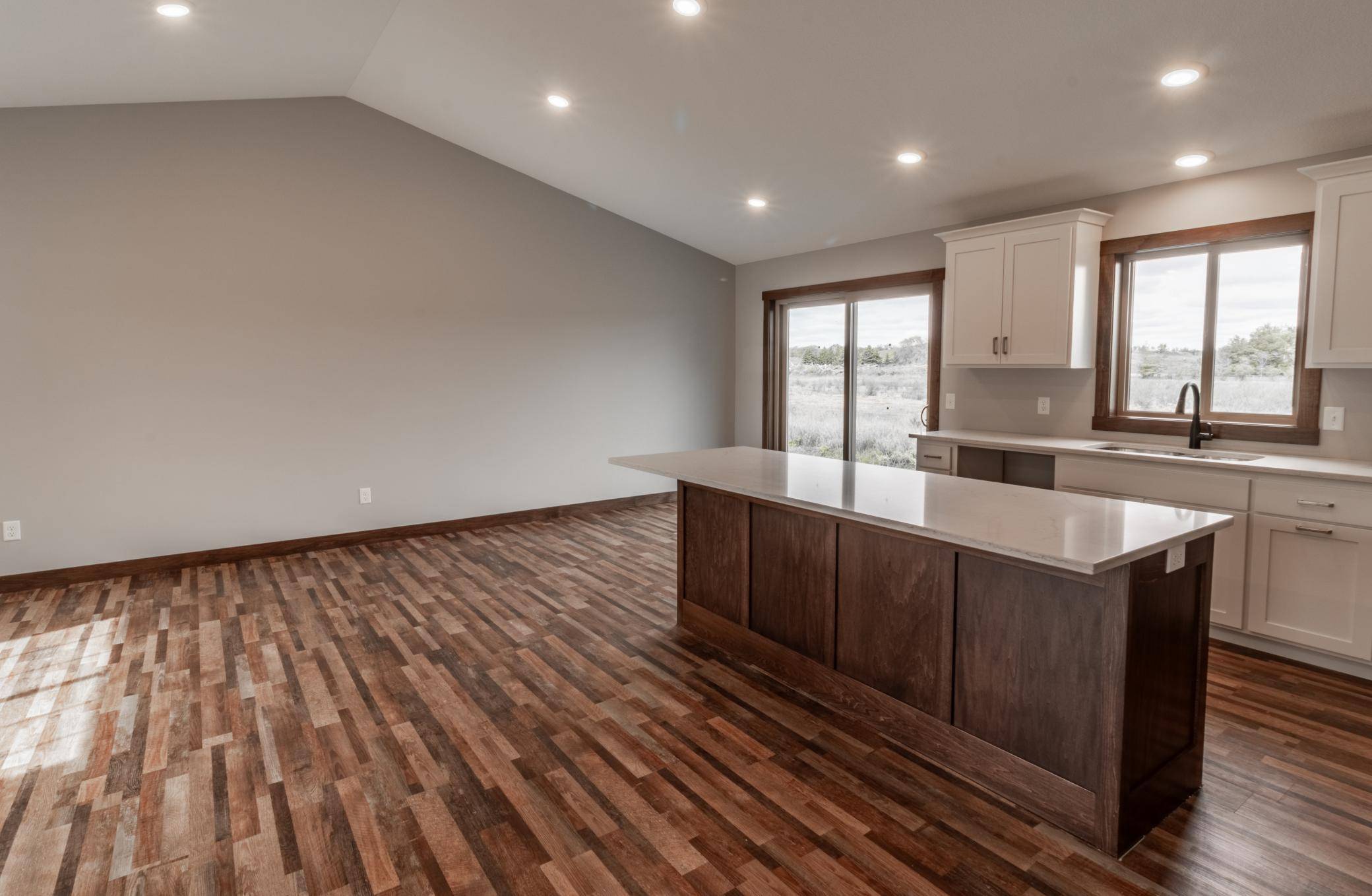 Sartell, MN 56377,307 10th ST S