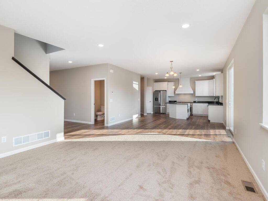 Watertown, MN 55388,585 Linden CT