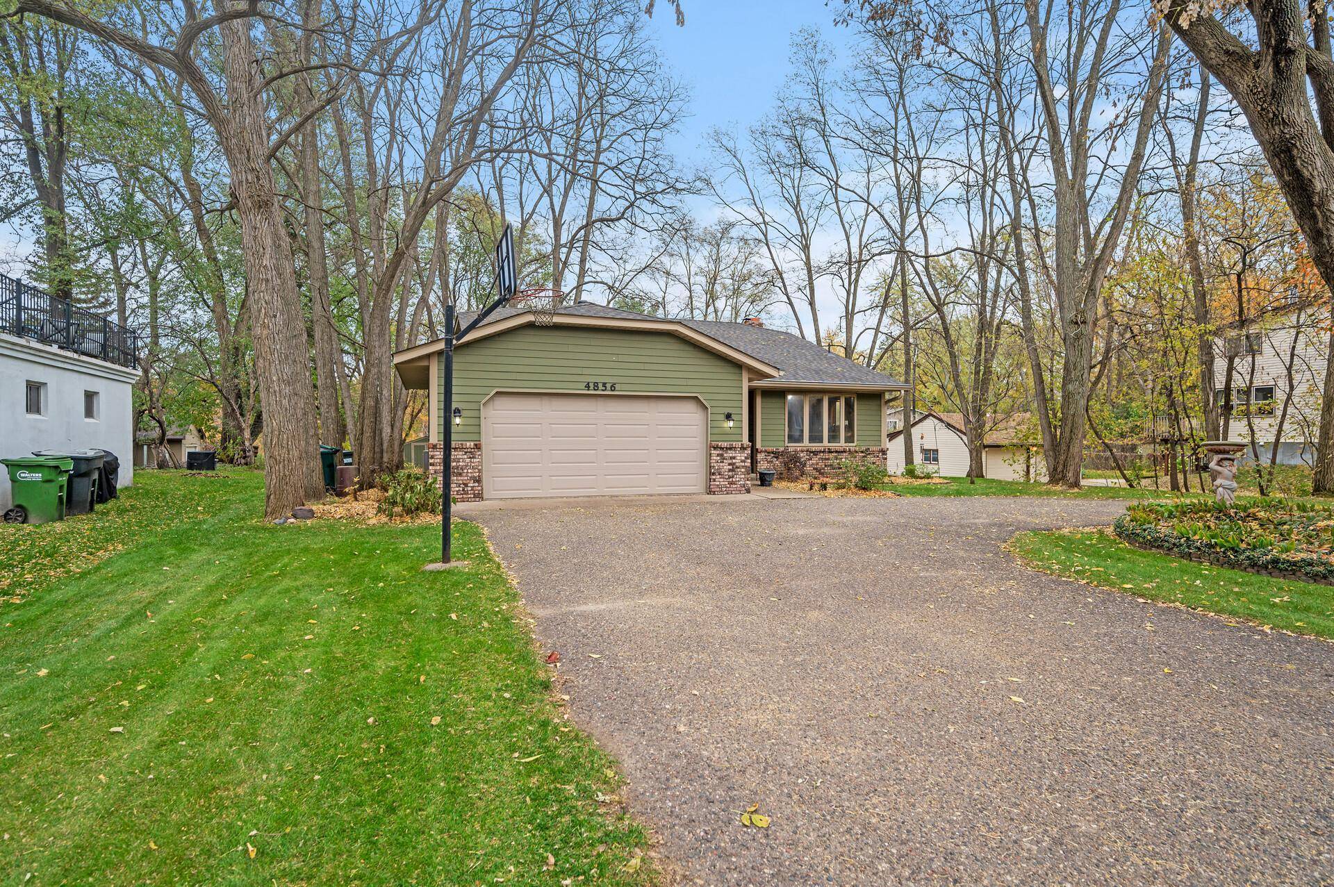 Shoreview, MN 55126,4856 Larson RD
