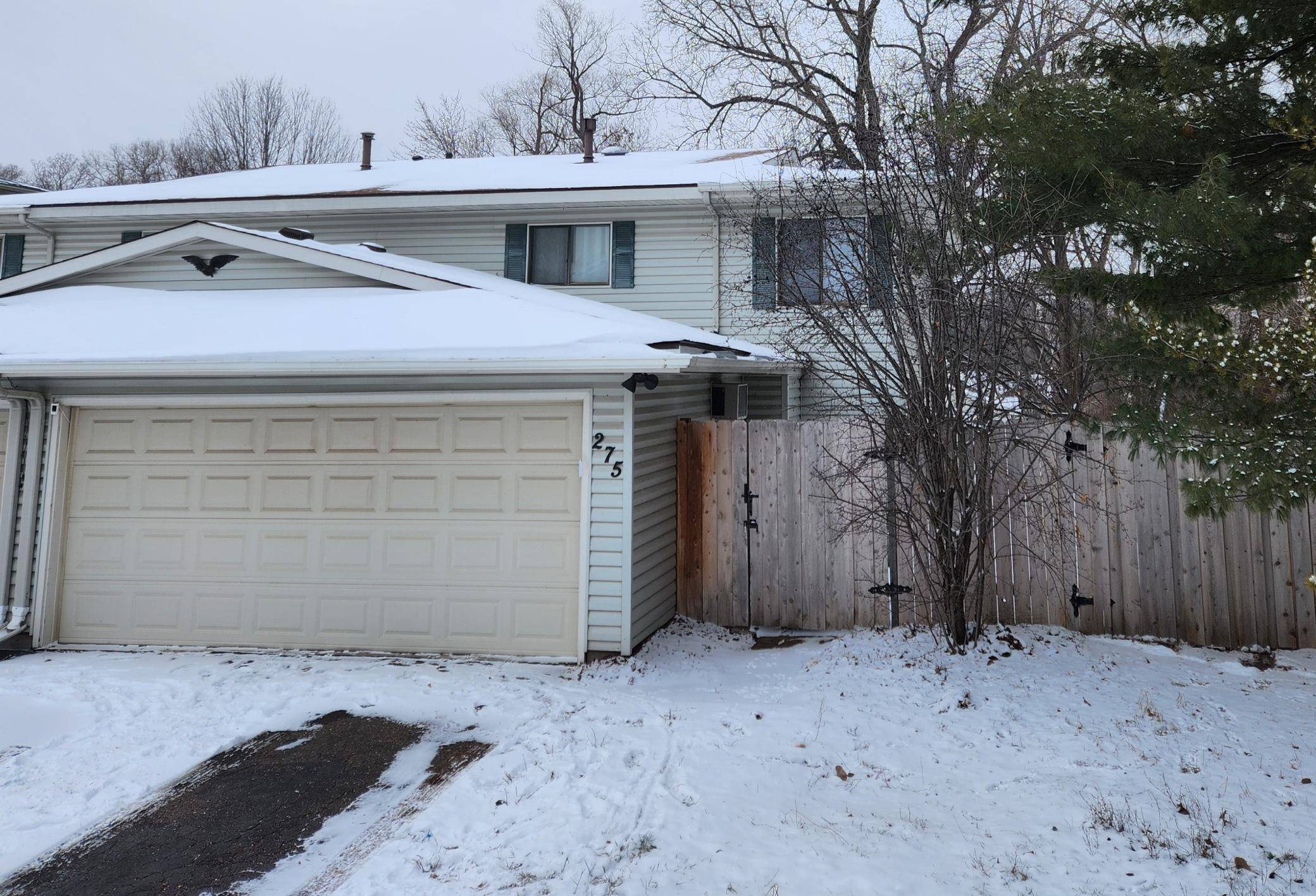 Saint Paul, MN 55119,275 Morningside CIR