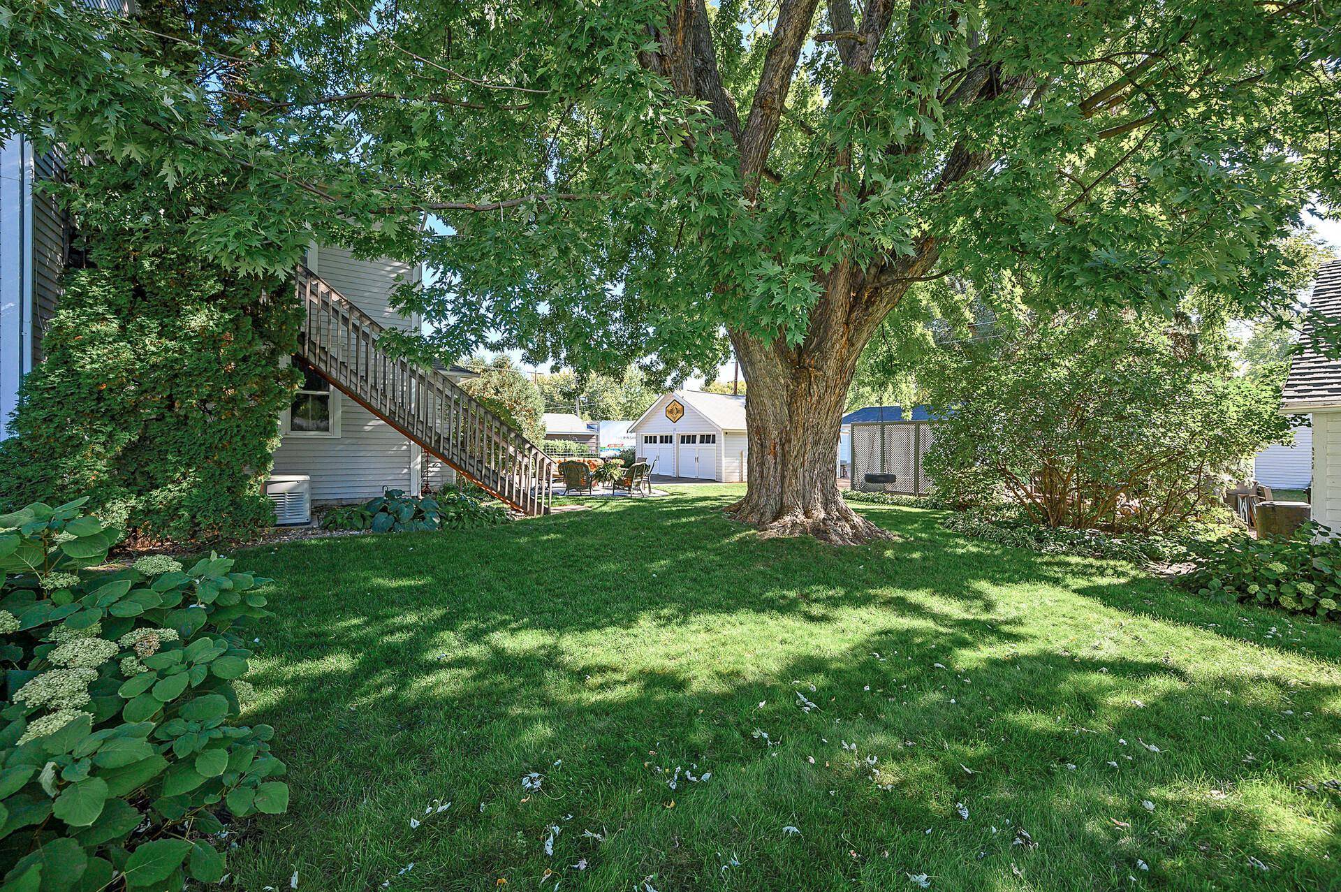 Waconia, MN 55387,333 W 2nd ST