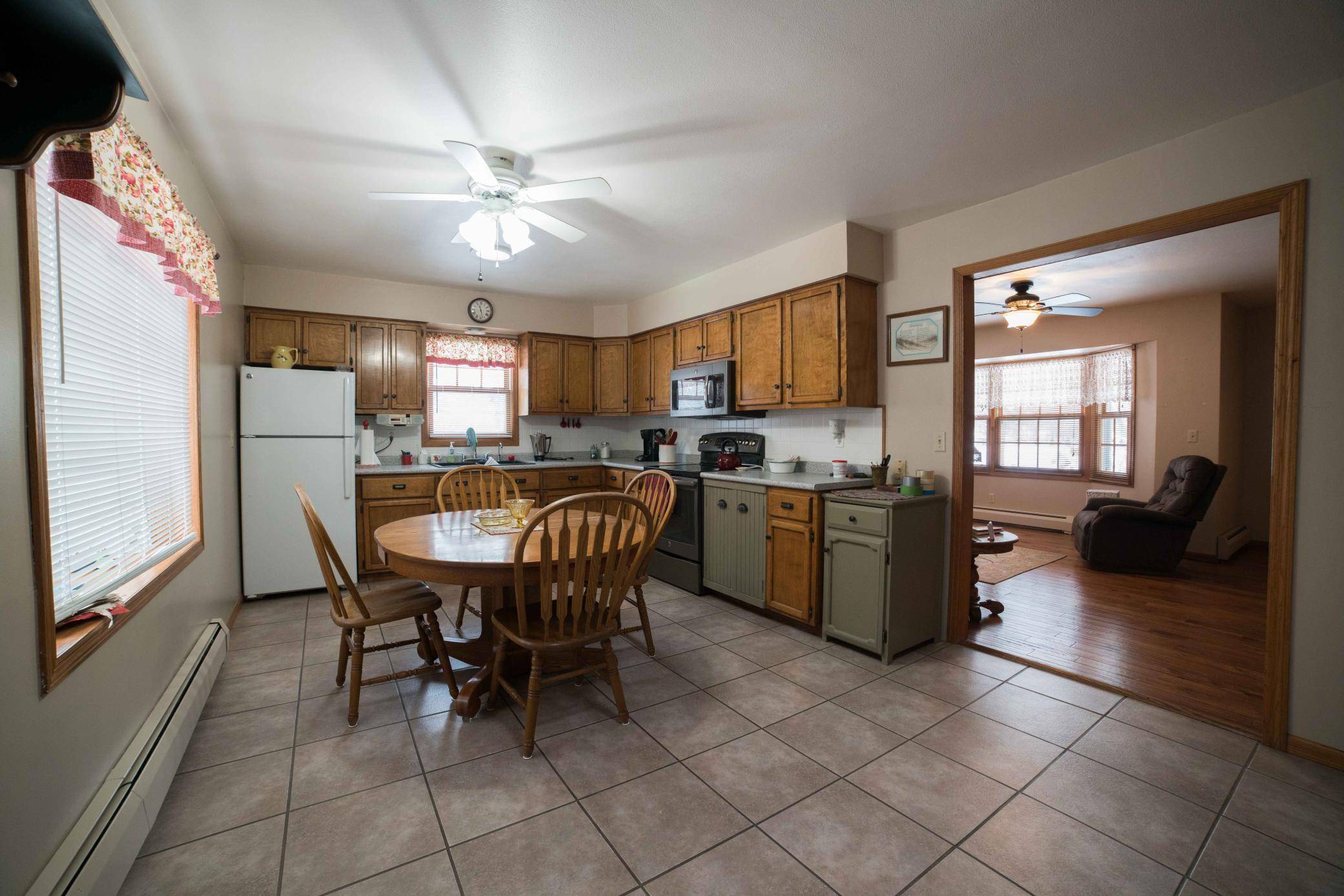 Menahga, MN 56464,119 Fir AVE NW